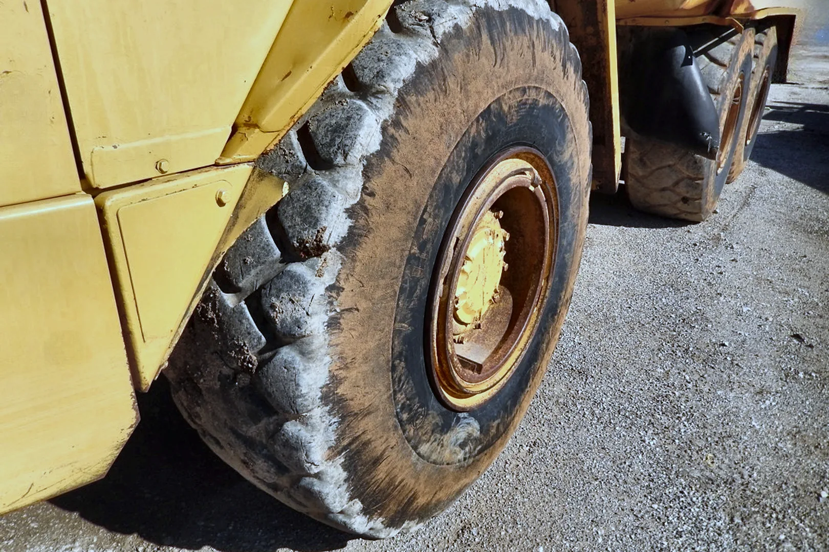 1997 CATERPILLAR D250E - view 15 of 53