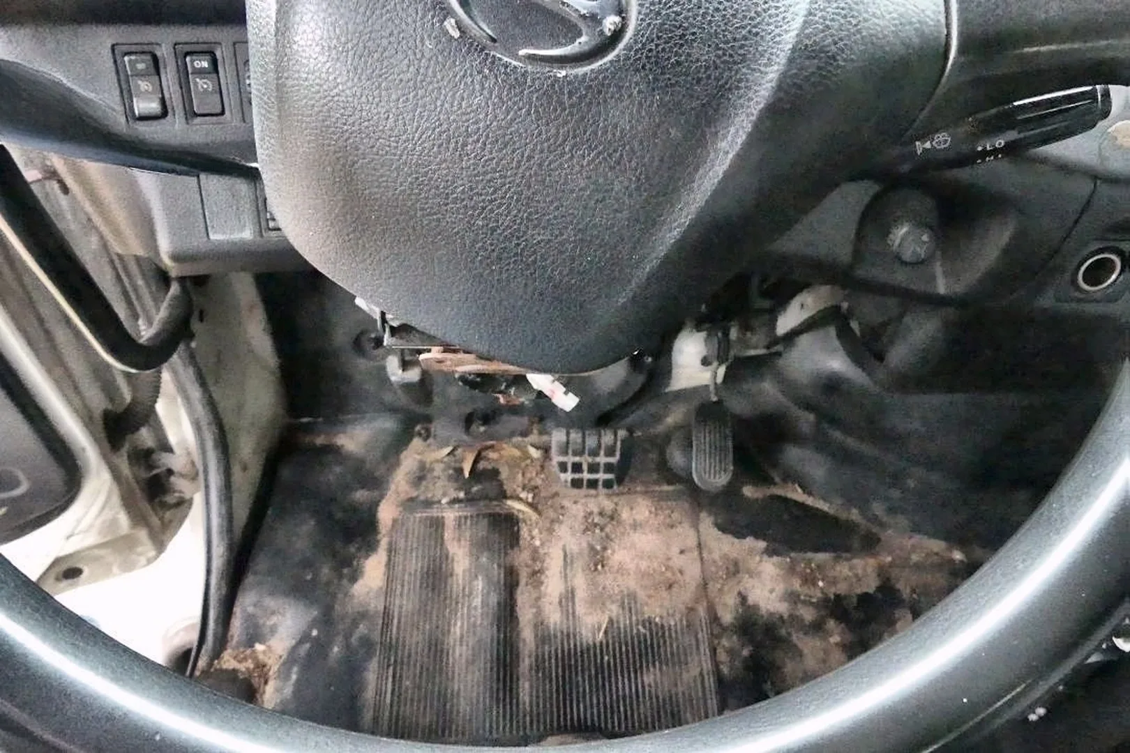 2010 HINO 338 - view 14 of 23