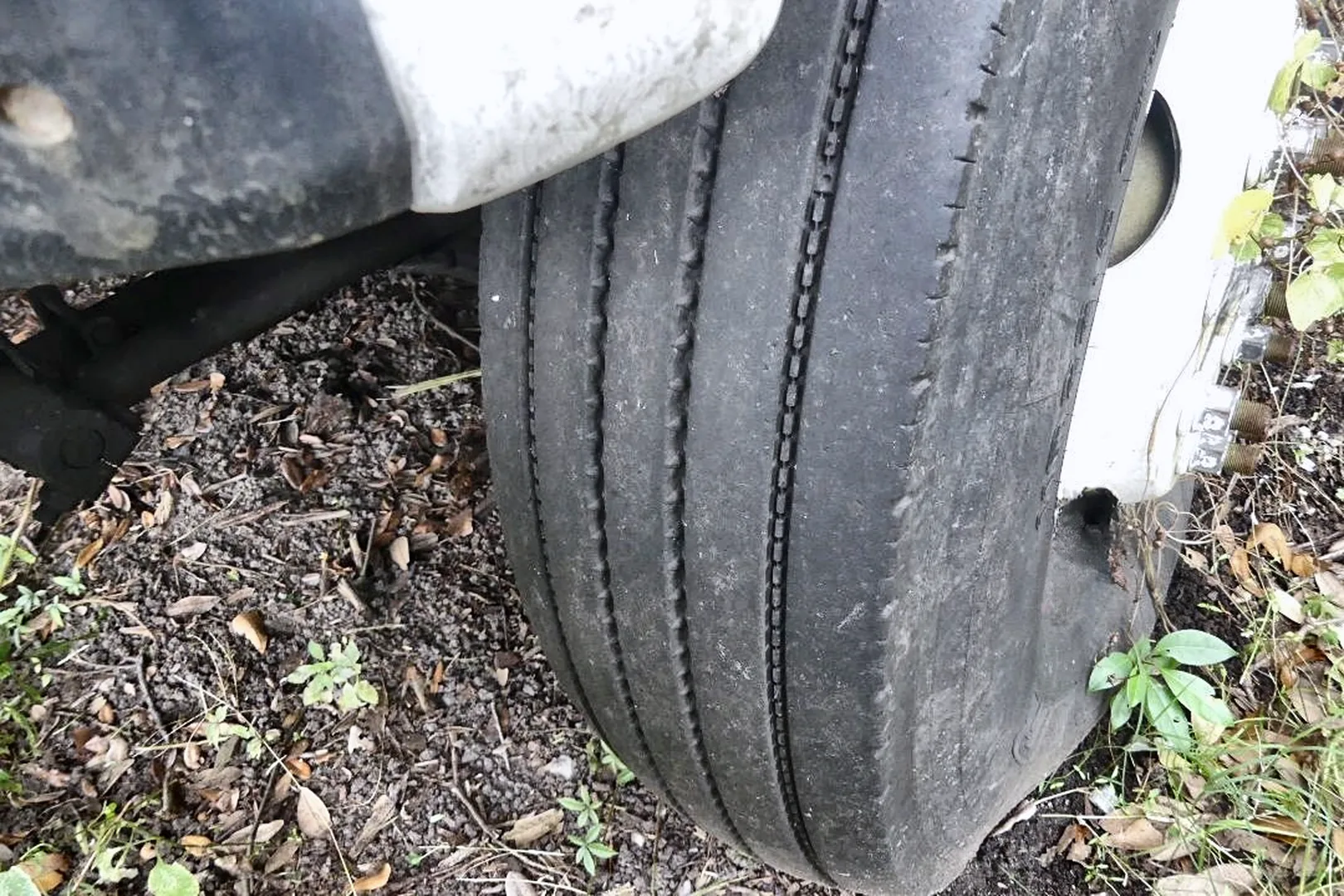 2004 GMC C7C042 - view 16 of 27