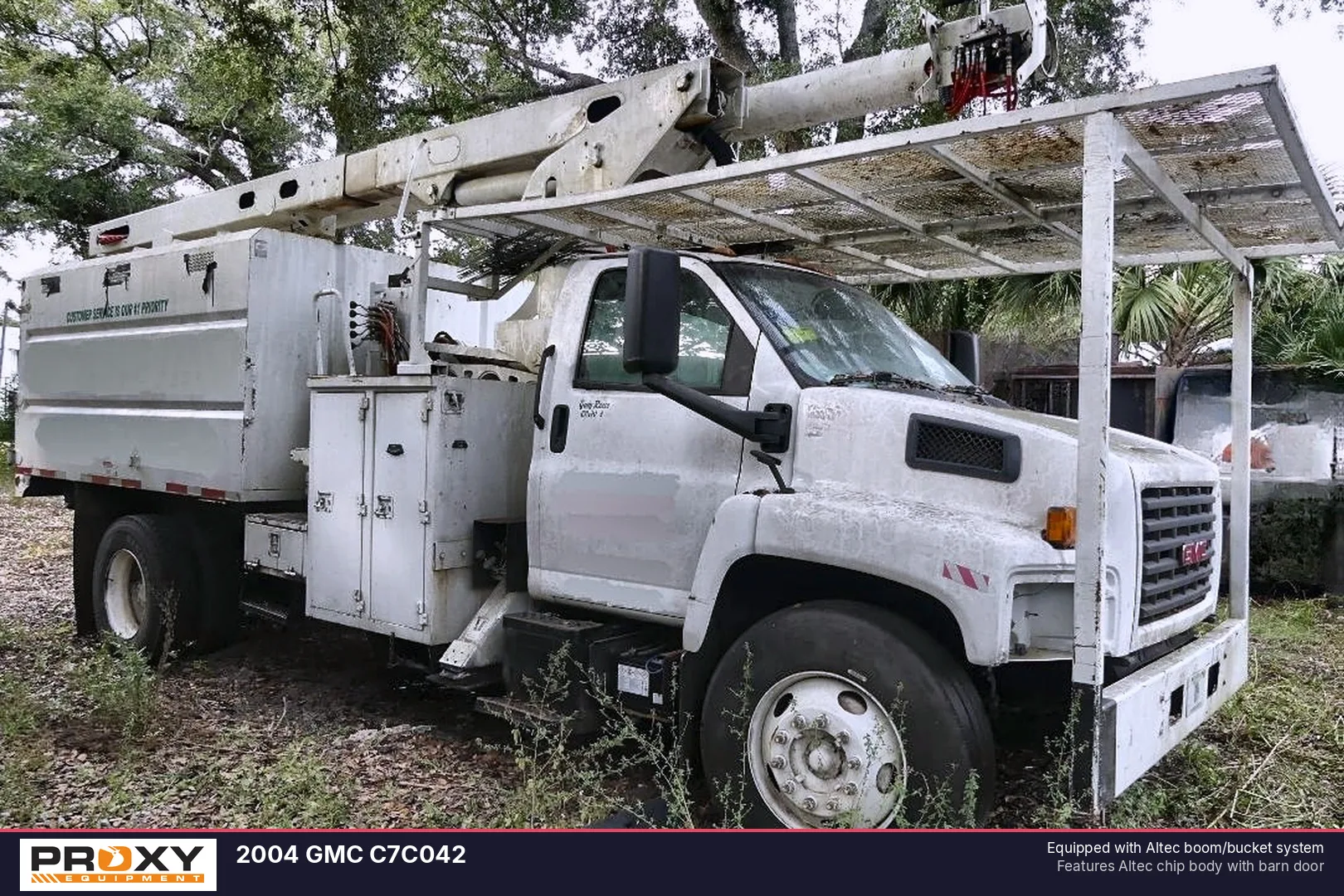 2004 GMC C7C042 - view 2 of 27