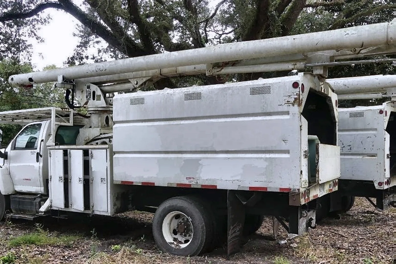 2004 GMC C7C042 - view 6 of 27