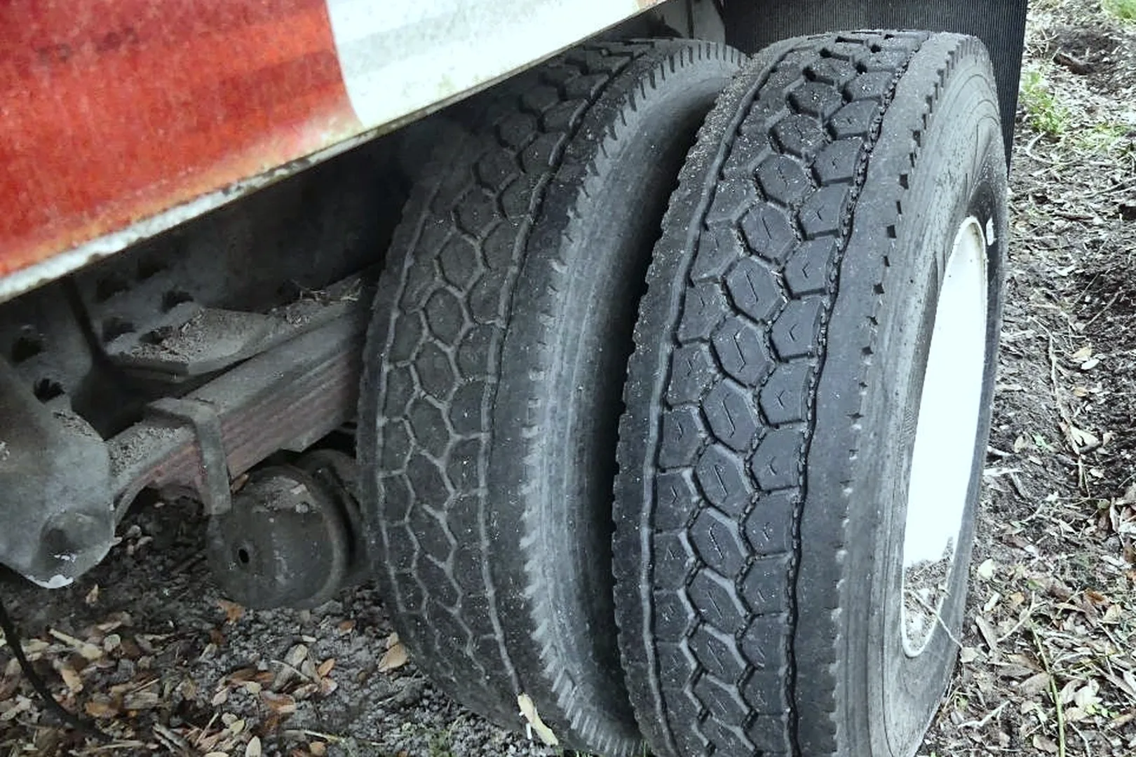 2004 GMC C7C042 - view 20 of 27