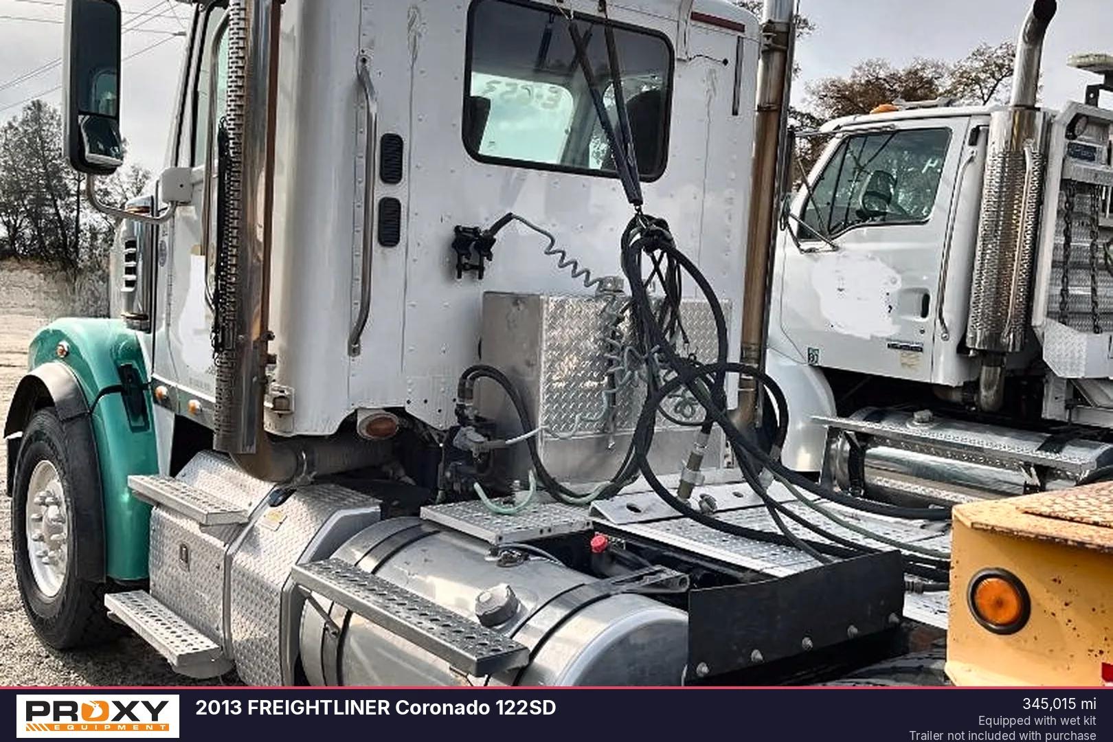 2013 FREIGHTLINER Coronado 122SD - view 5 of 14