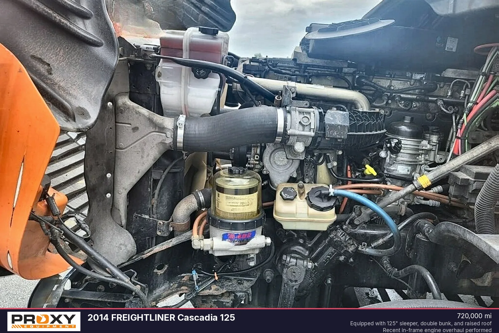 2014 FREIGHTLINER Cascadia 125 - view 4 of 11