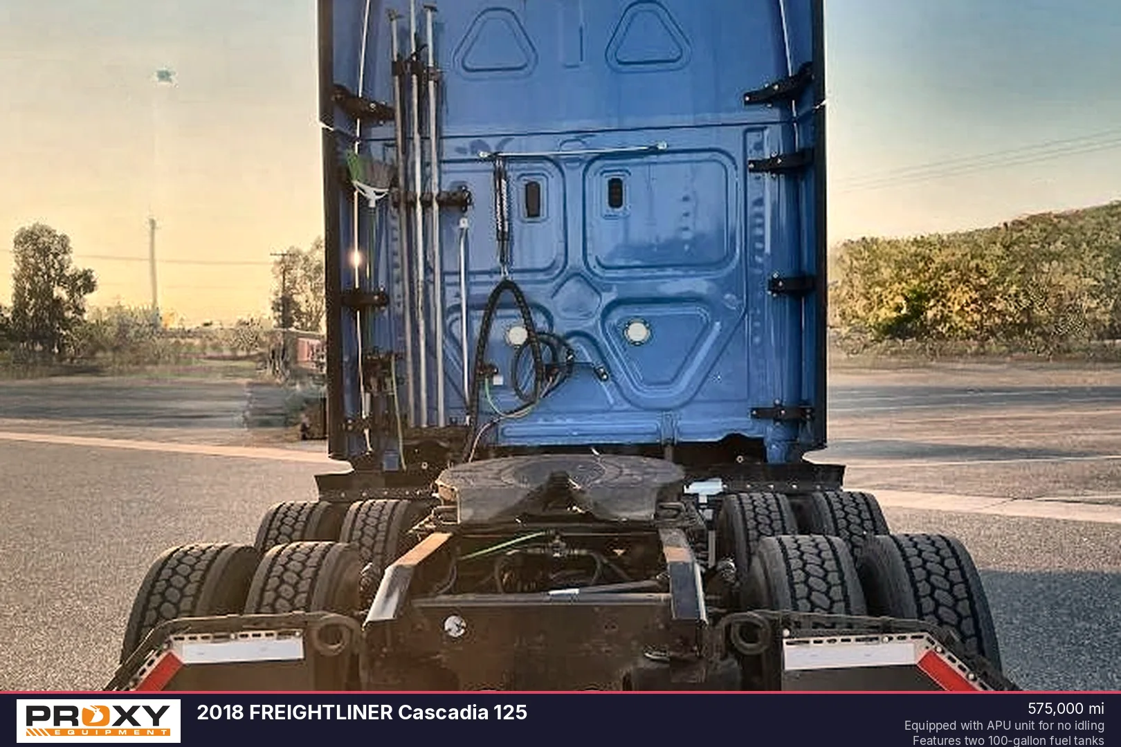 2018 FREIGHTLINER Cascadia 125 - view 3 of 16