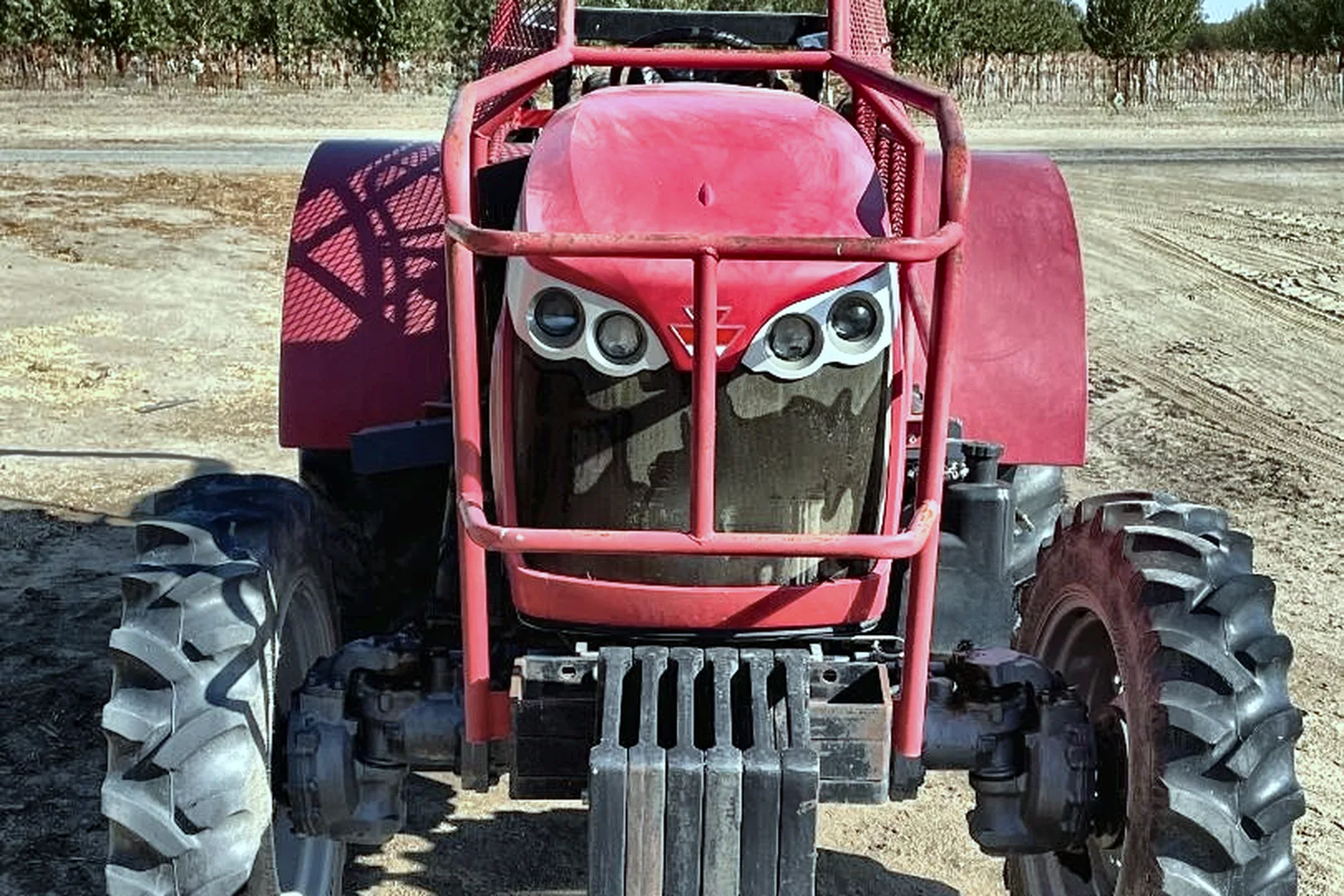 2014 MASSEY FERGUSON 4610 - view 6 of 8