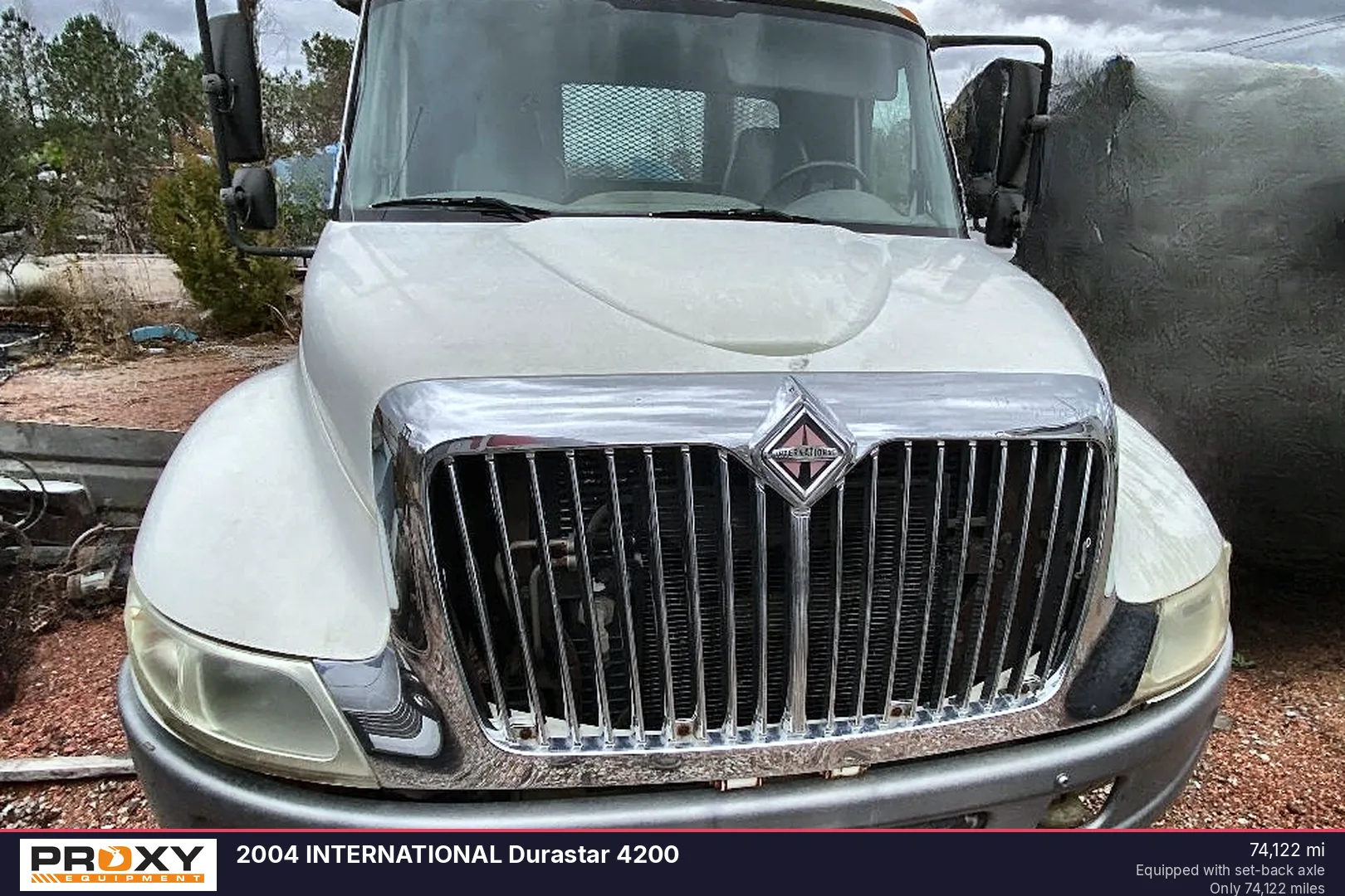 2004 INTERNATIONAL Durastar 4200 - view 1 of 20