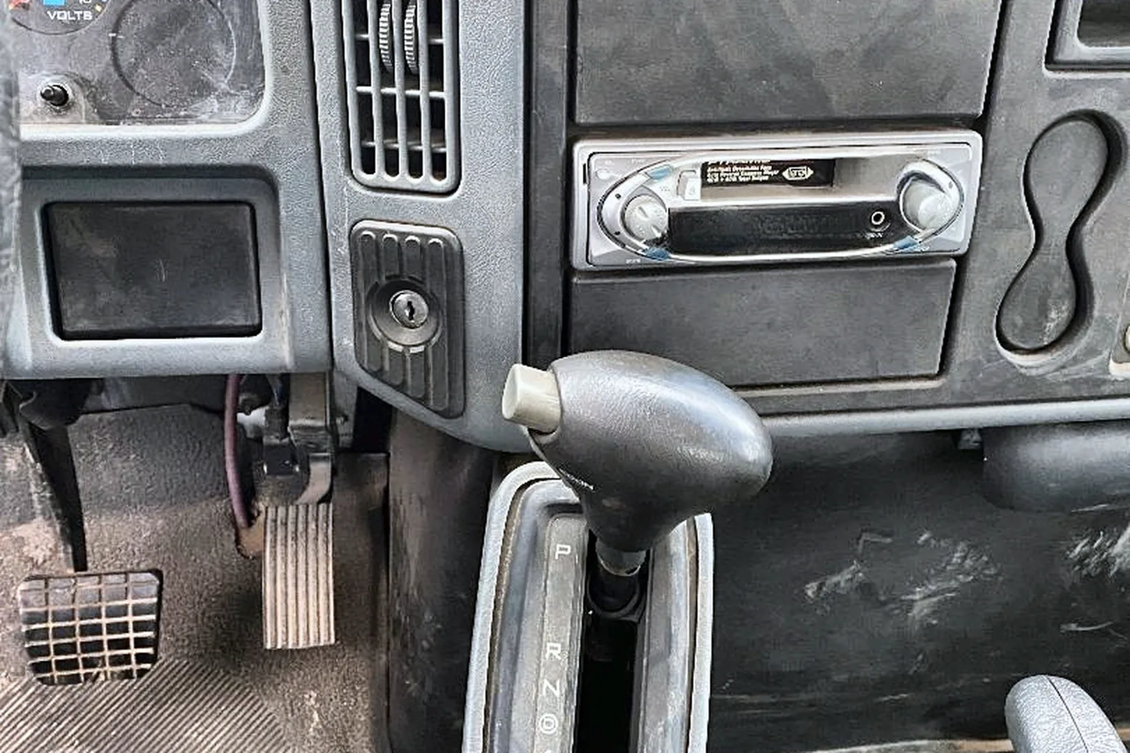 2004 INTERNATIONAL Durastar 4200 - view 16 of 20