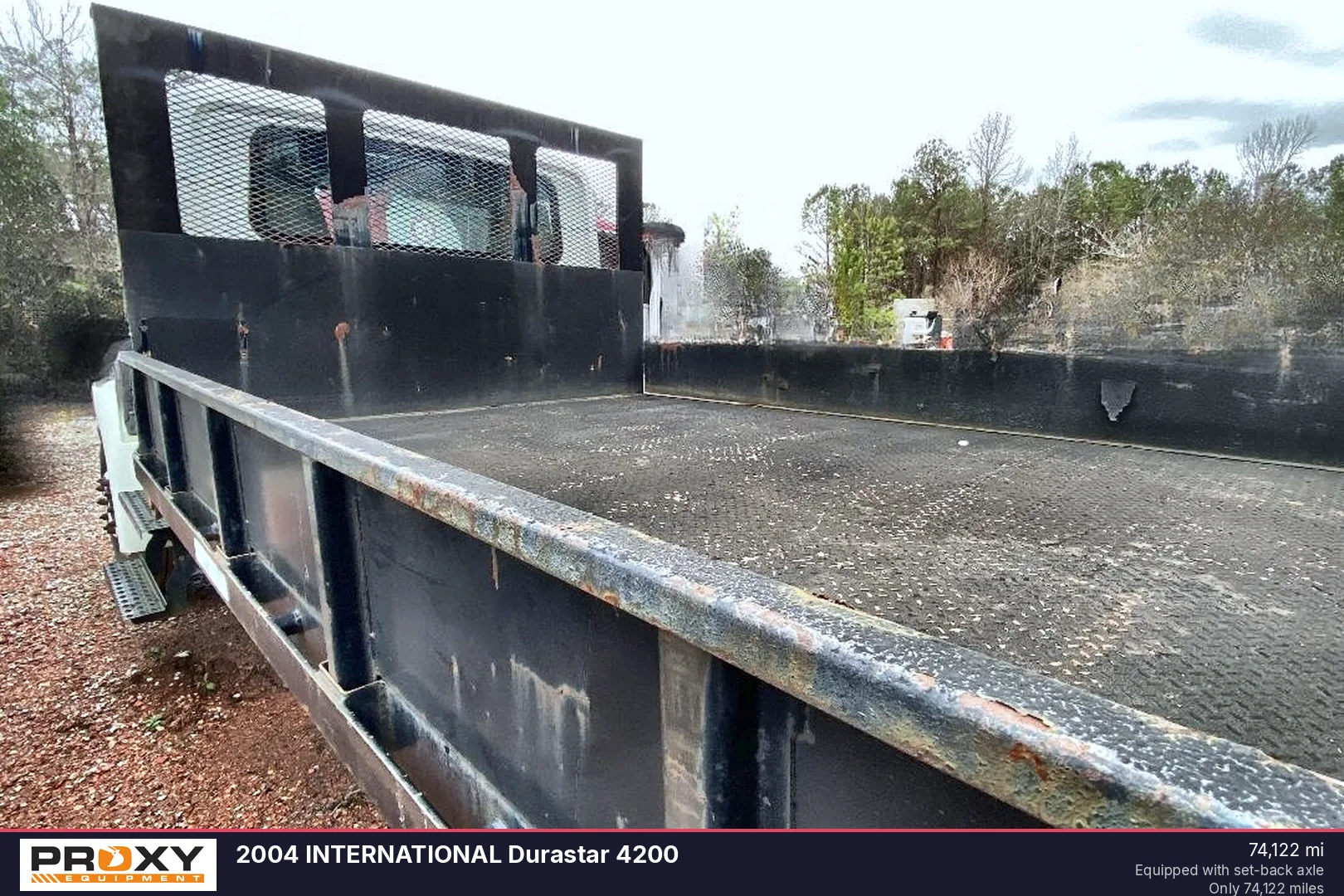 2004 INTERNATIONAL Durastar 4200 - view 2 of 20