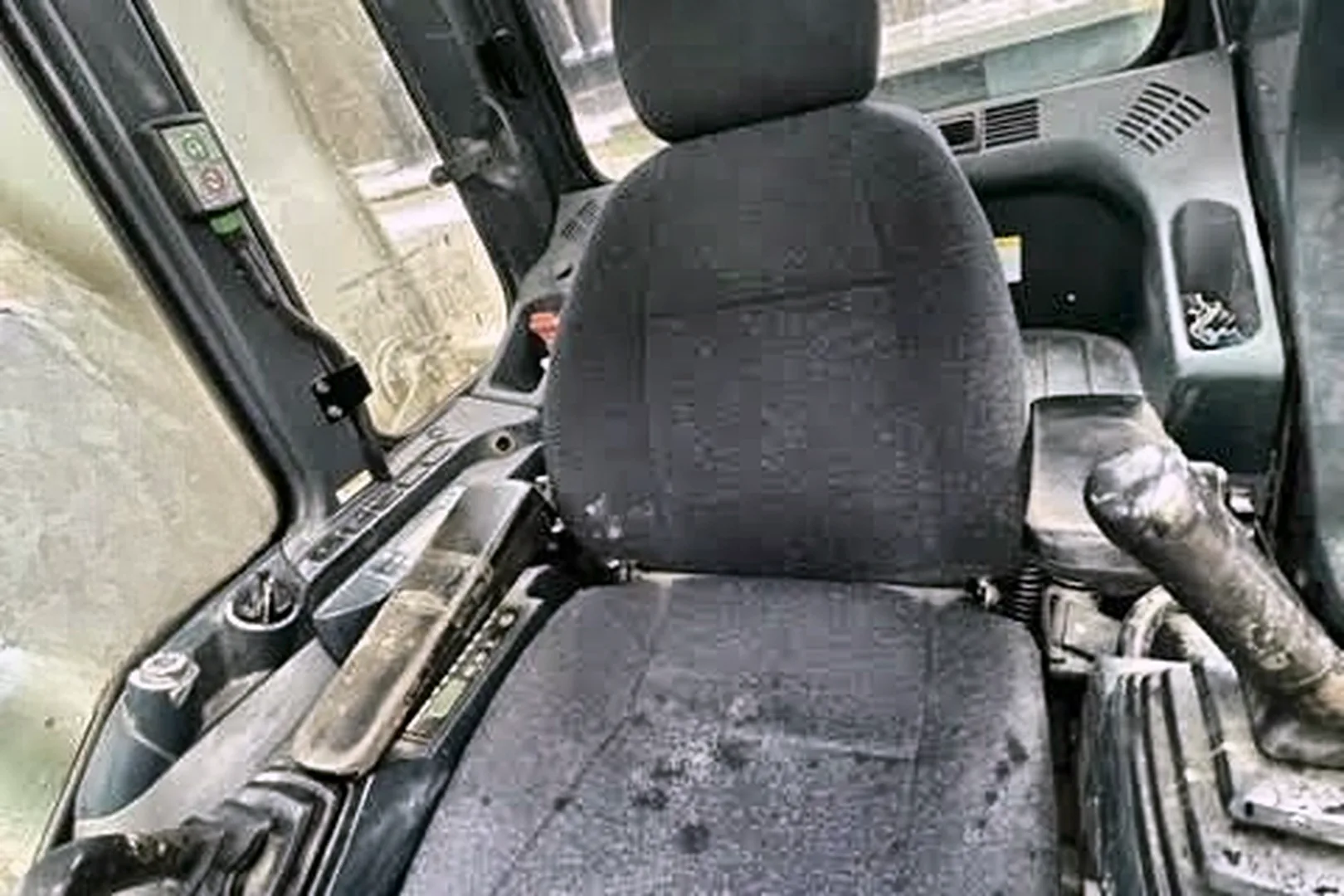 2014 KOBELCO SK215SR - view 10 of 10