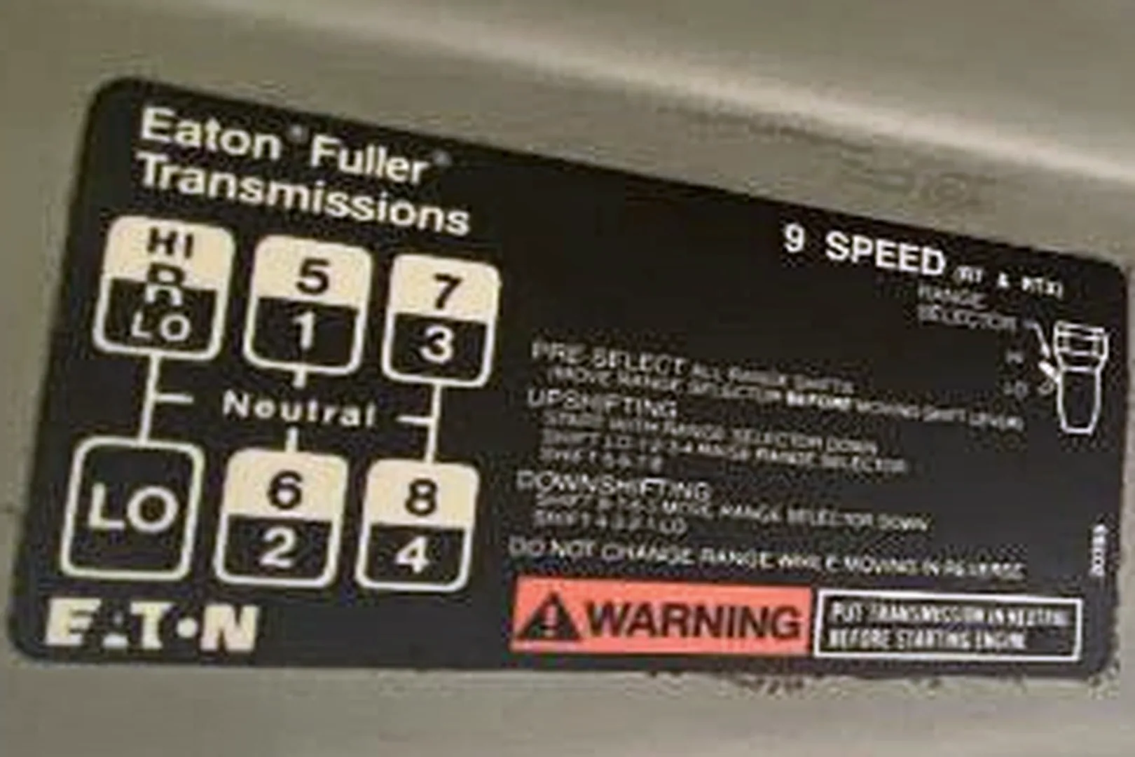 1995 FREIGHTLINER FL80 - view 19 of 31
