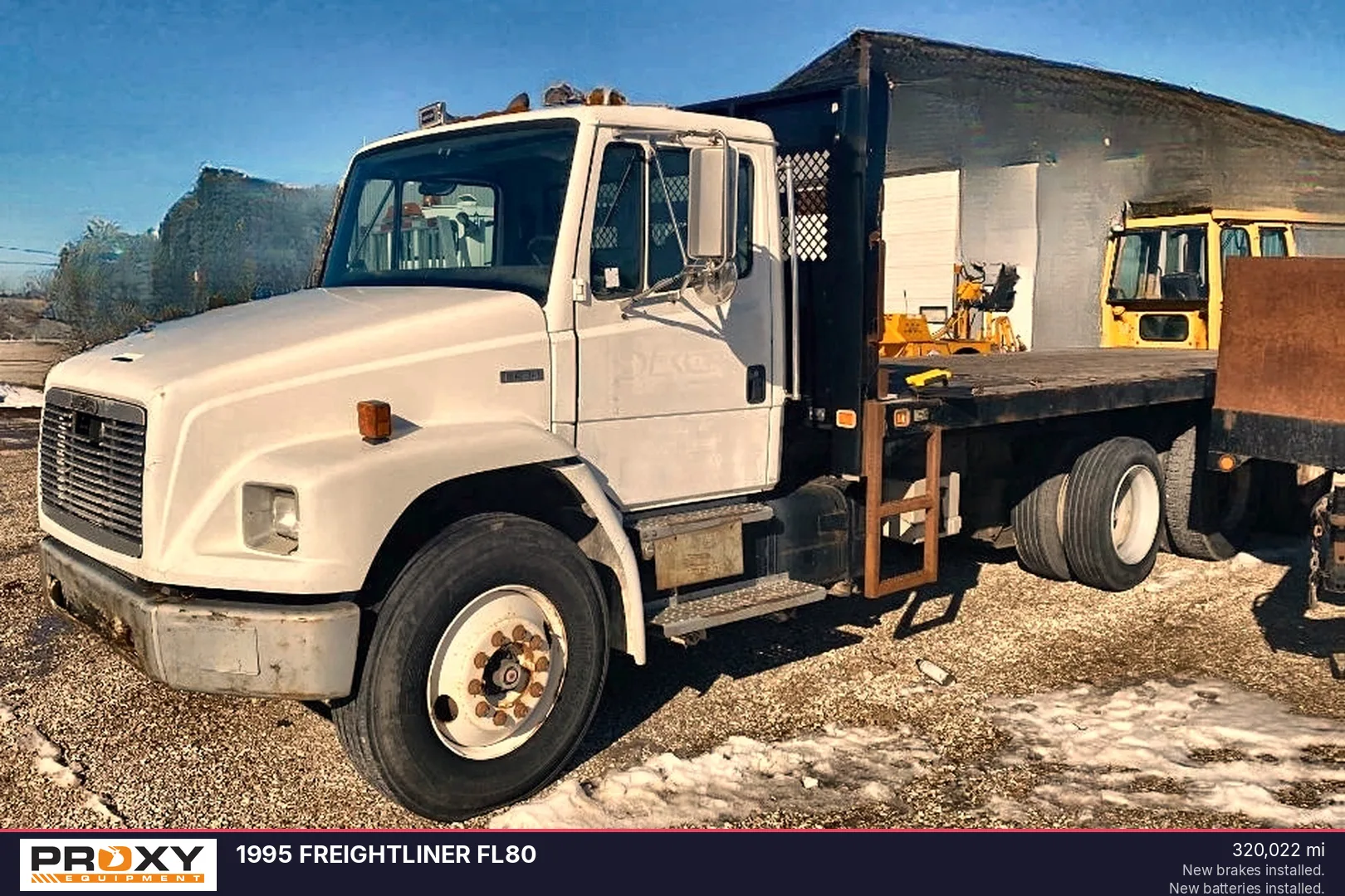 1995 FREIGHTLINER FL80 - view 3 of 31