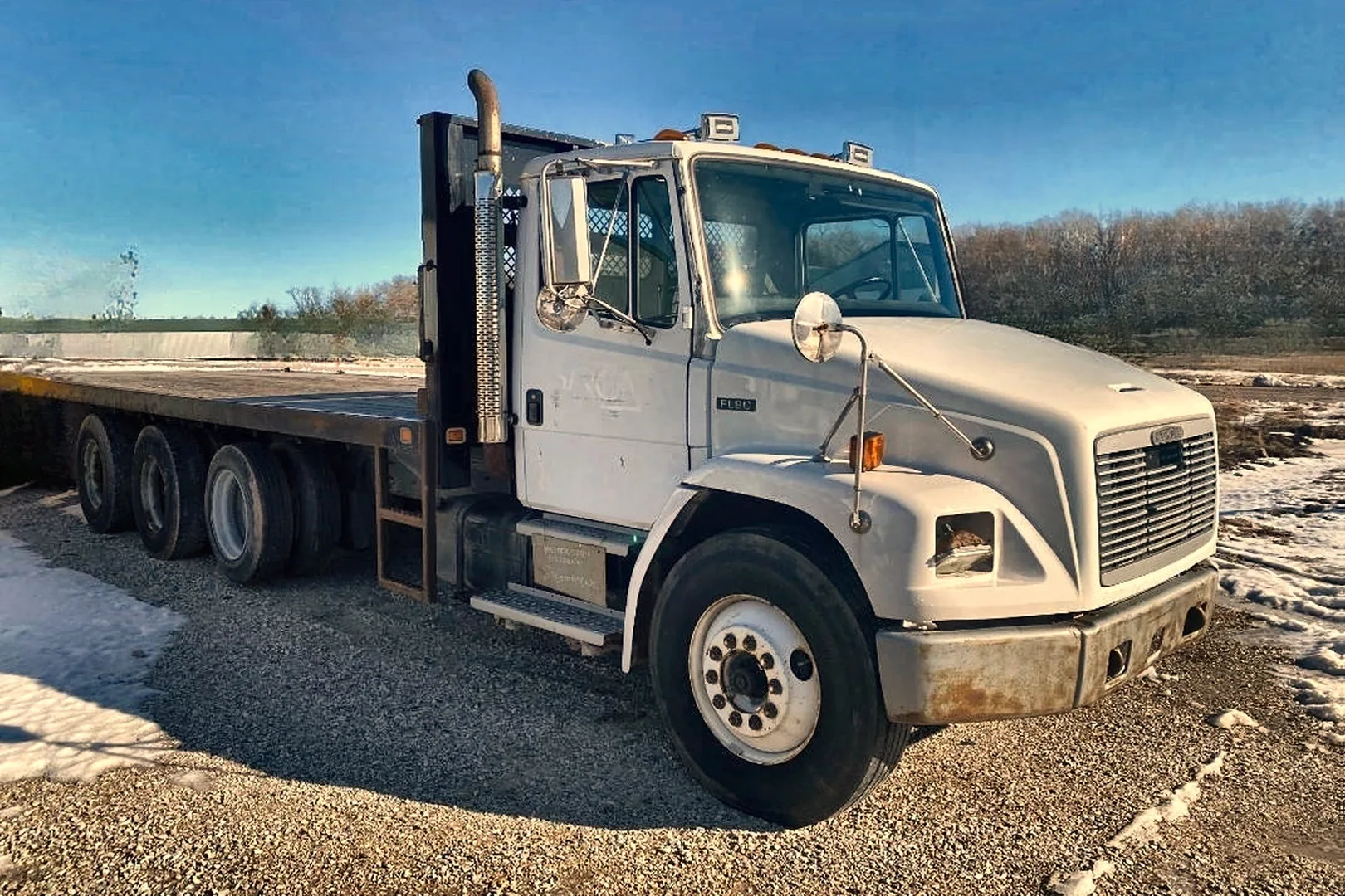 1995 FREIGHTLINER FL80 - view 12 of 31