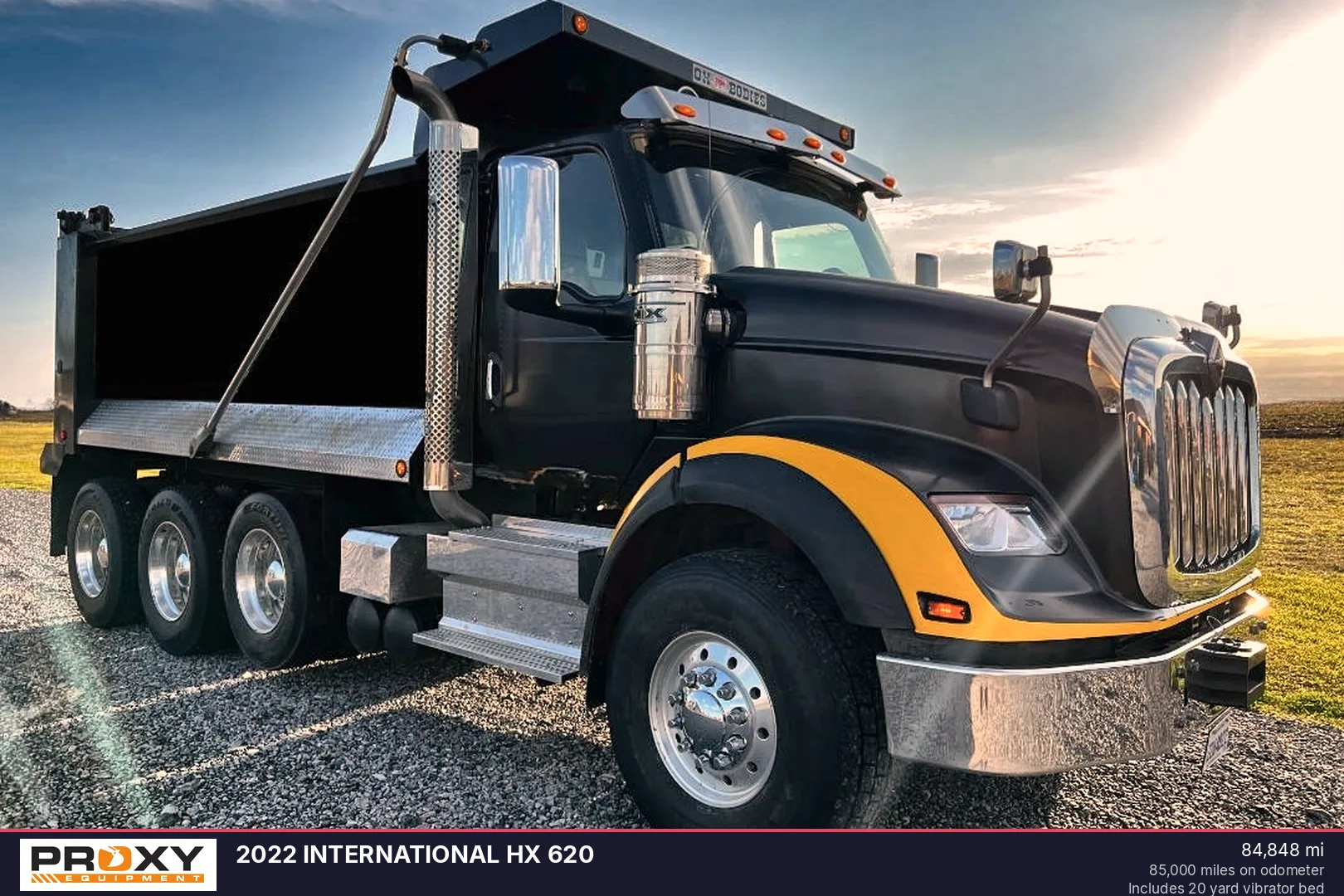 2022 INTERNATIONAL HX 620 - view 2 of 16