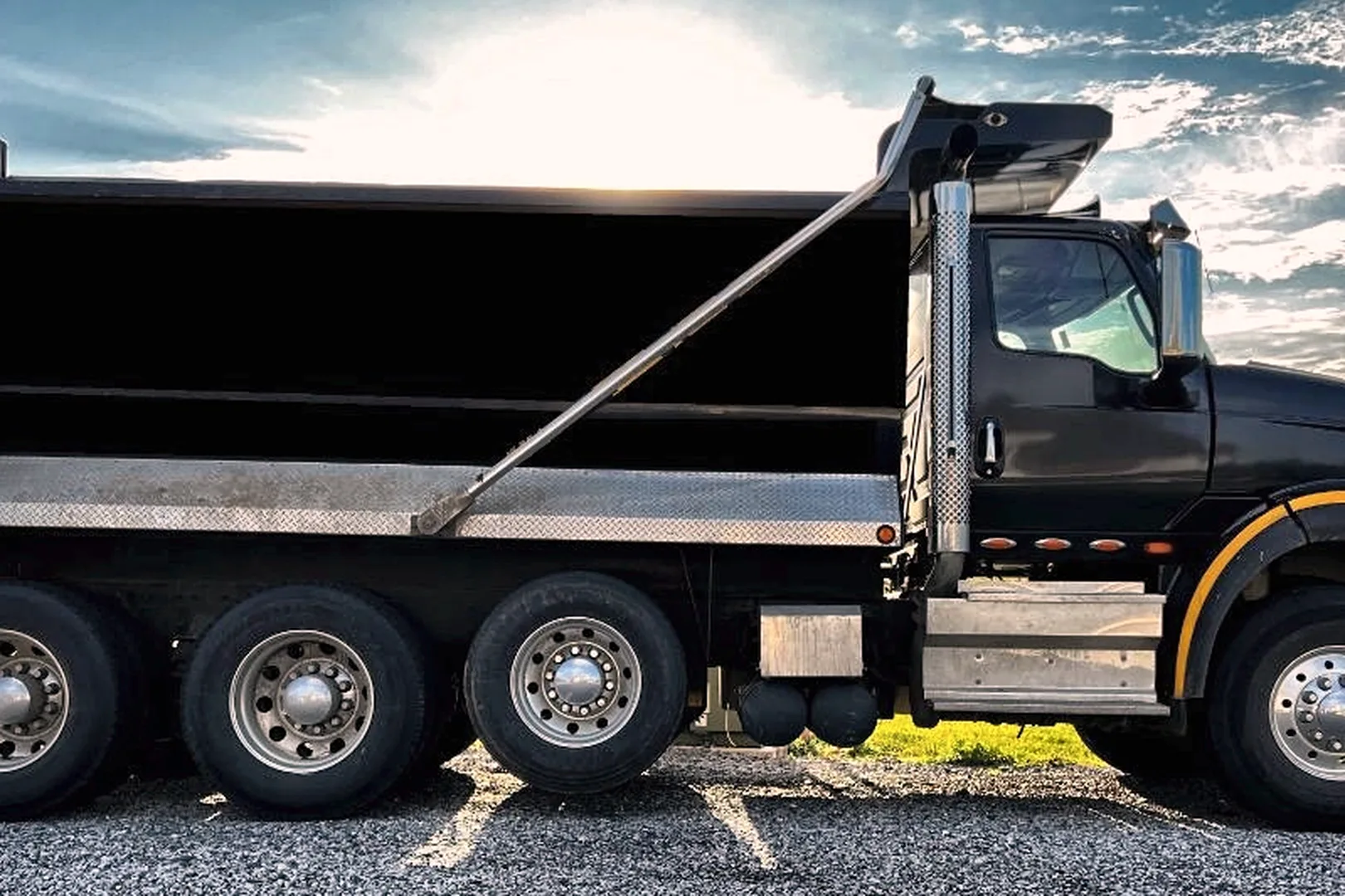 2022 INTERNATIONAL HX 620 - view 7 of 18