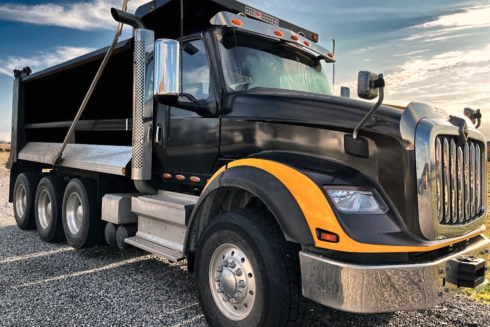 2022 INTERNATIONAL HX 620 - view 8 of 18