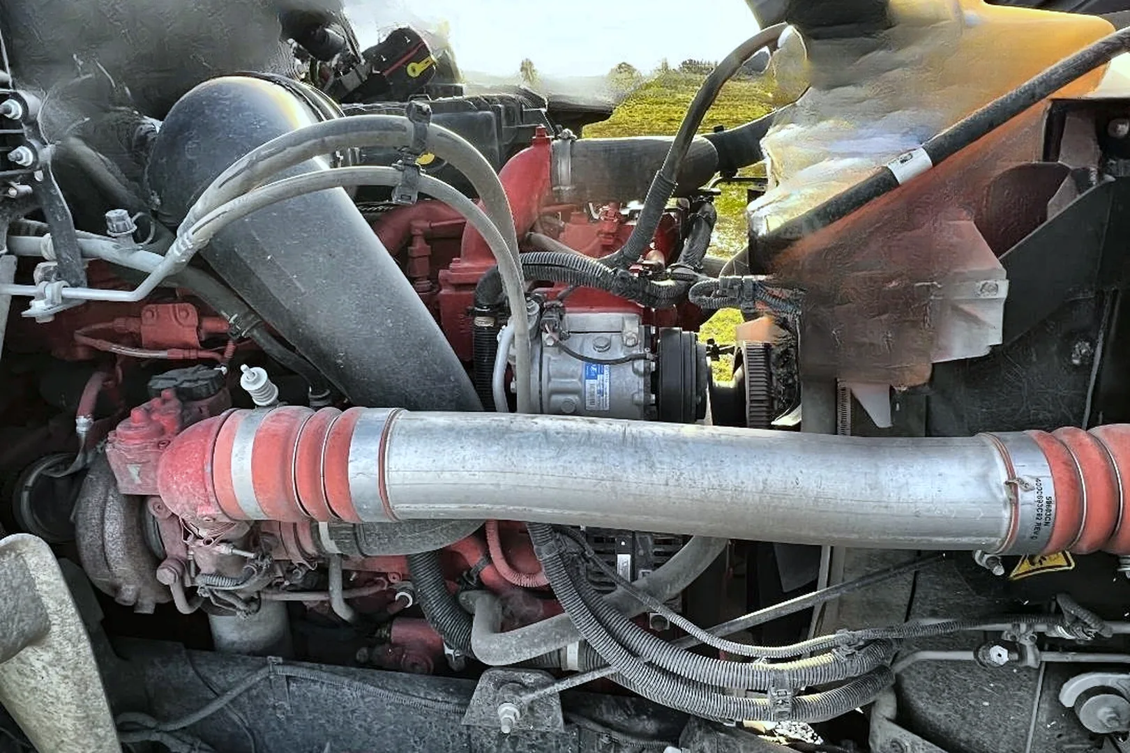 2022 INTERNATIONAL HX 620 - view 16 of 18