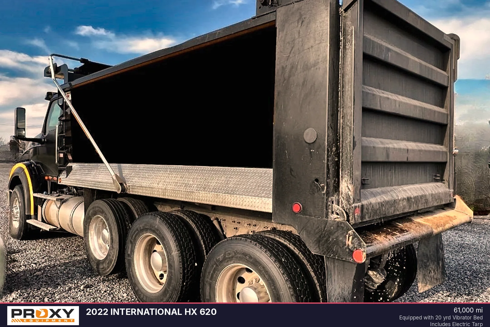 2022 INTERNATIONAL HX 620 - view 3 of 18