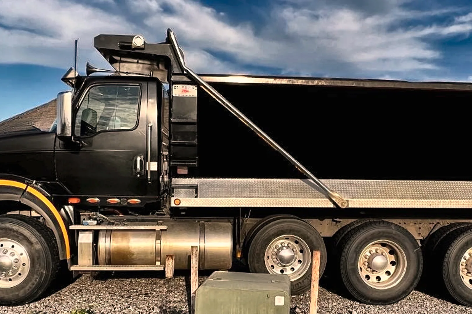 2022 INTERNATIONAL HX 620 - view 13 of 18