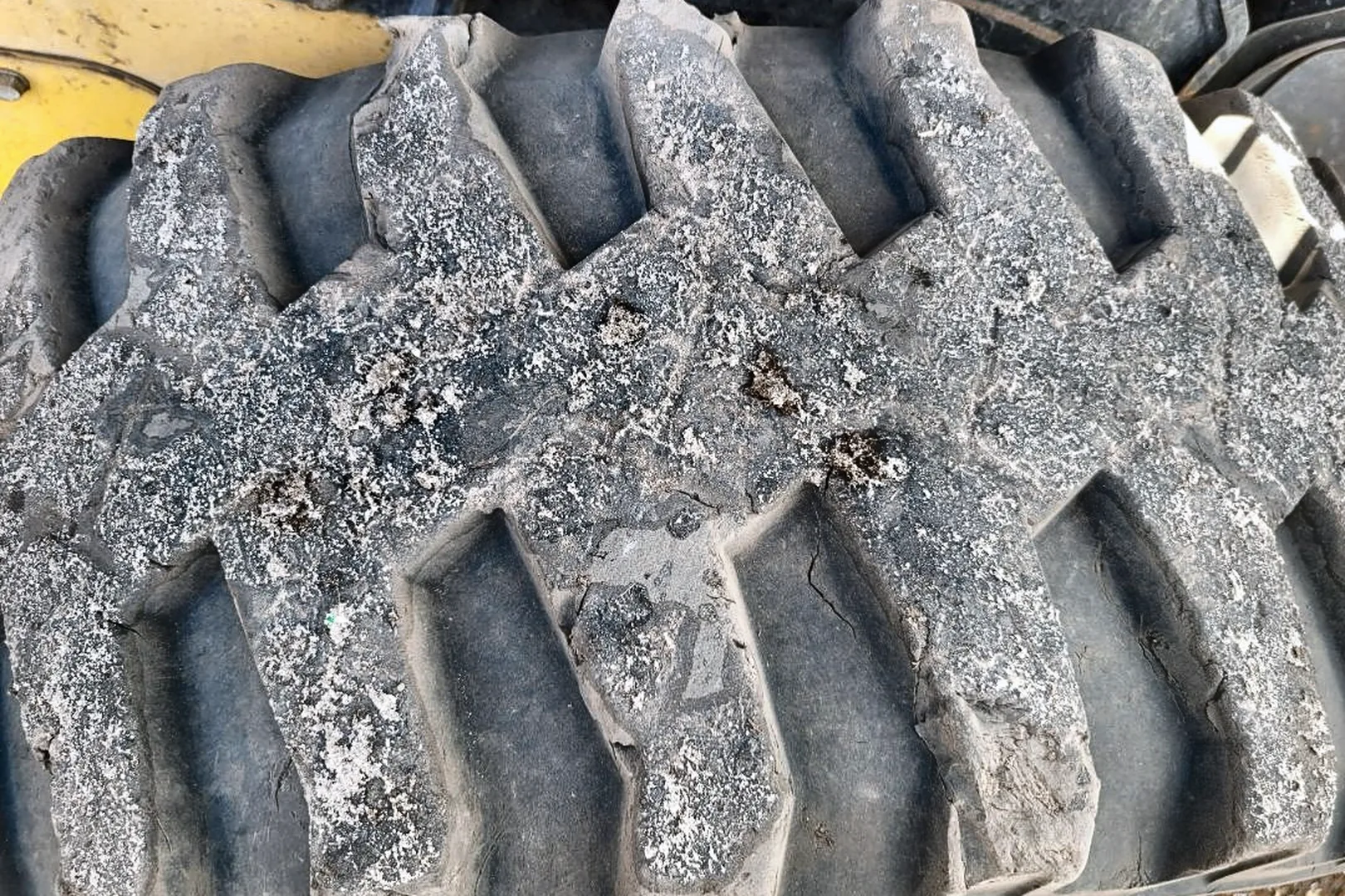 2012 NEW HOLLAND L223 - view 16 of 18