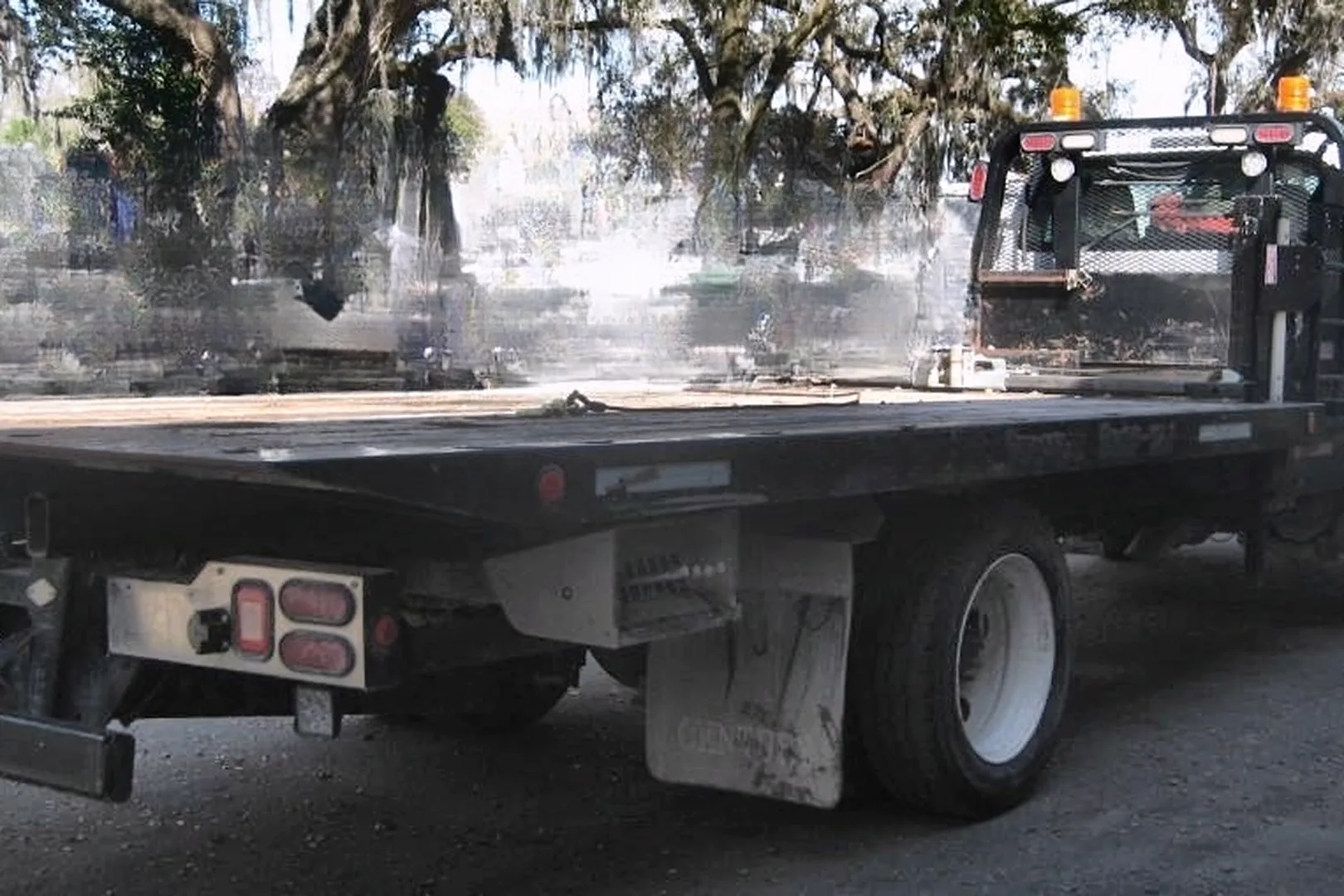 2015 FORD F650 XLT Super Duty - view 16 of 17