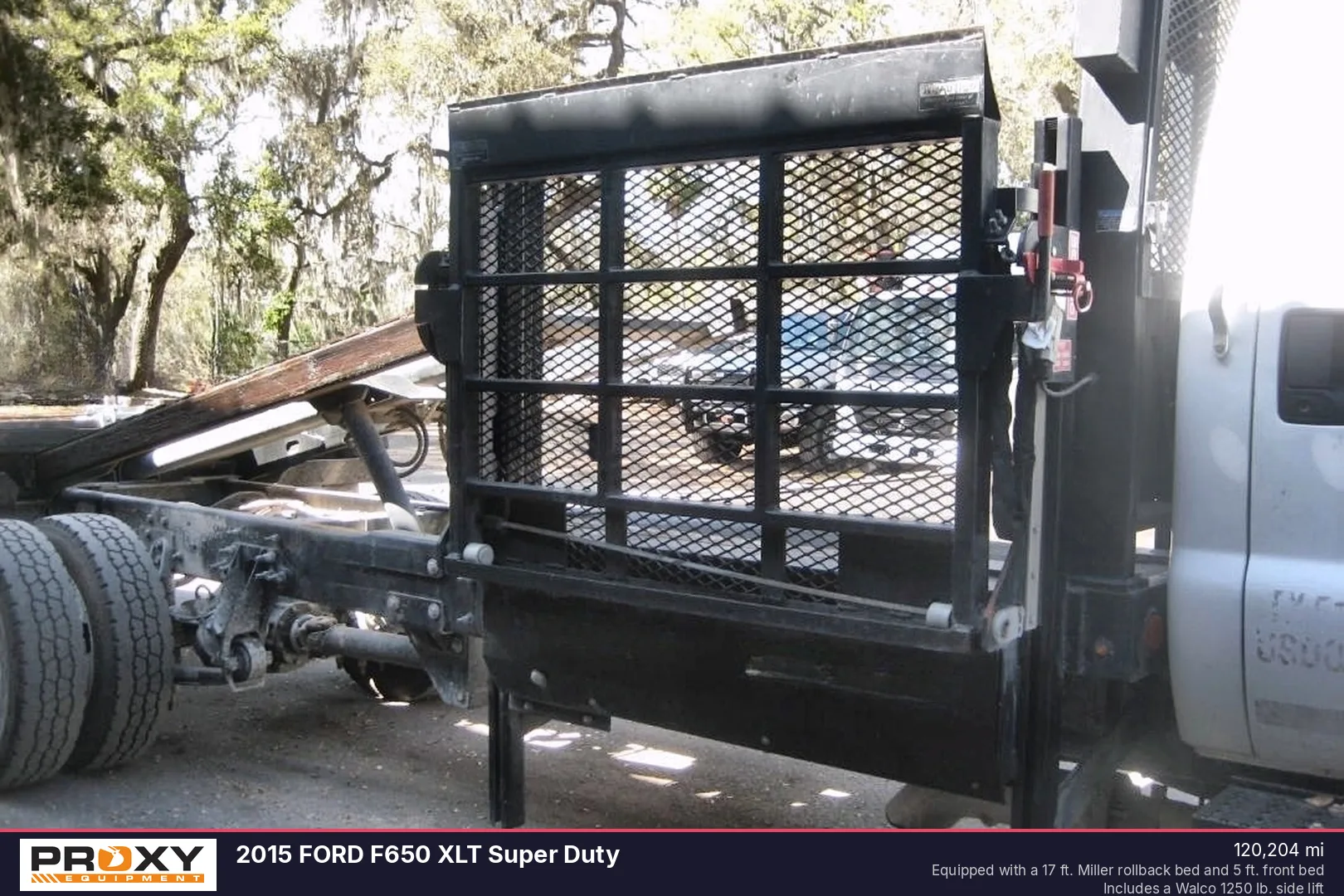 2015 FORD F650 XLT Super Duty - view 4 of 17