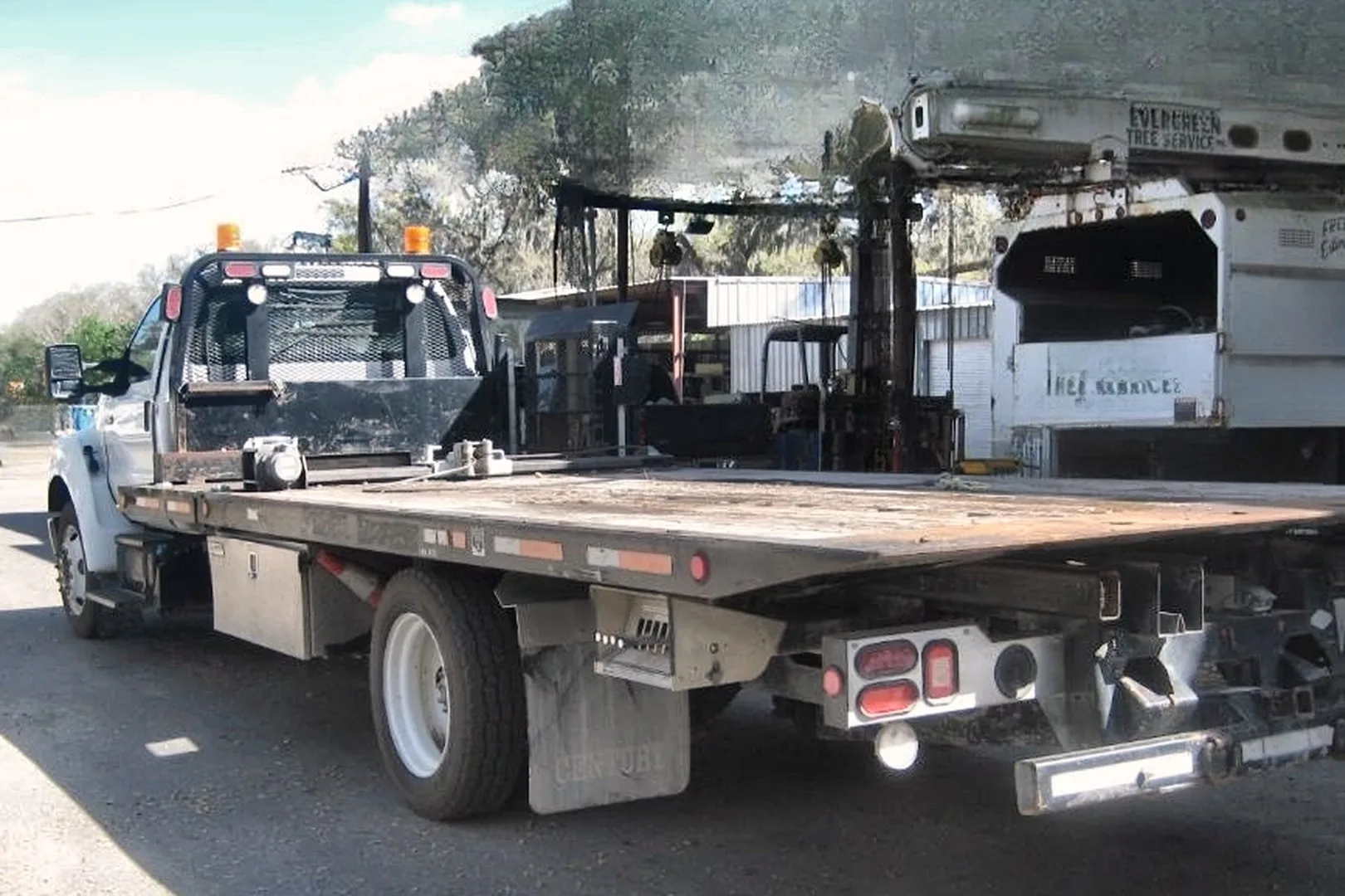 2015 FORD F650 XLT Super Duty - view 17 of 17