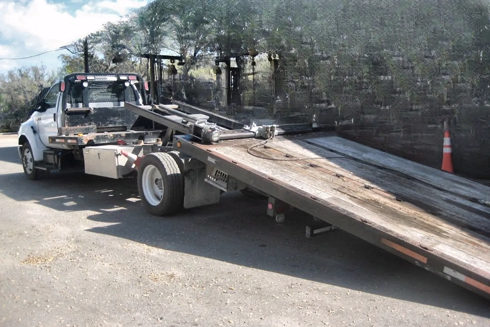 2015 FORD F650 XLT Super Duty - view 10 of 17