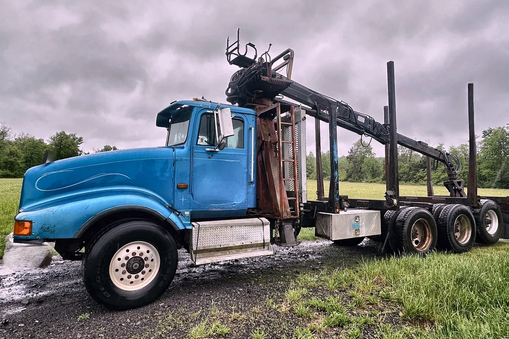 1992 INTERNATIONAL 7400 Logging - view 12 of 42