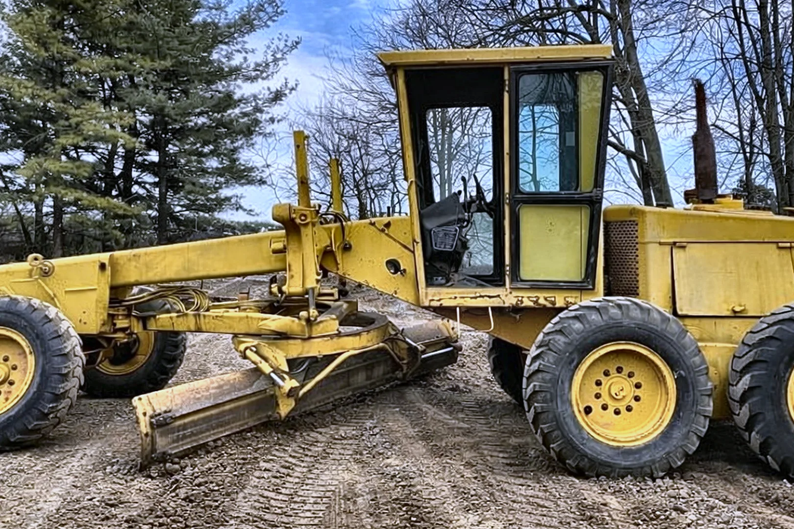 1979 DEERE 570A - view 7 of 35