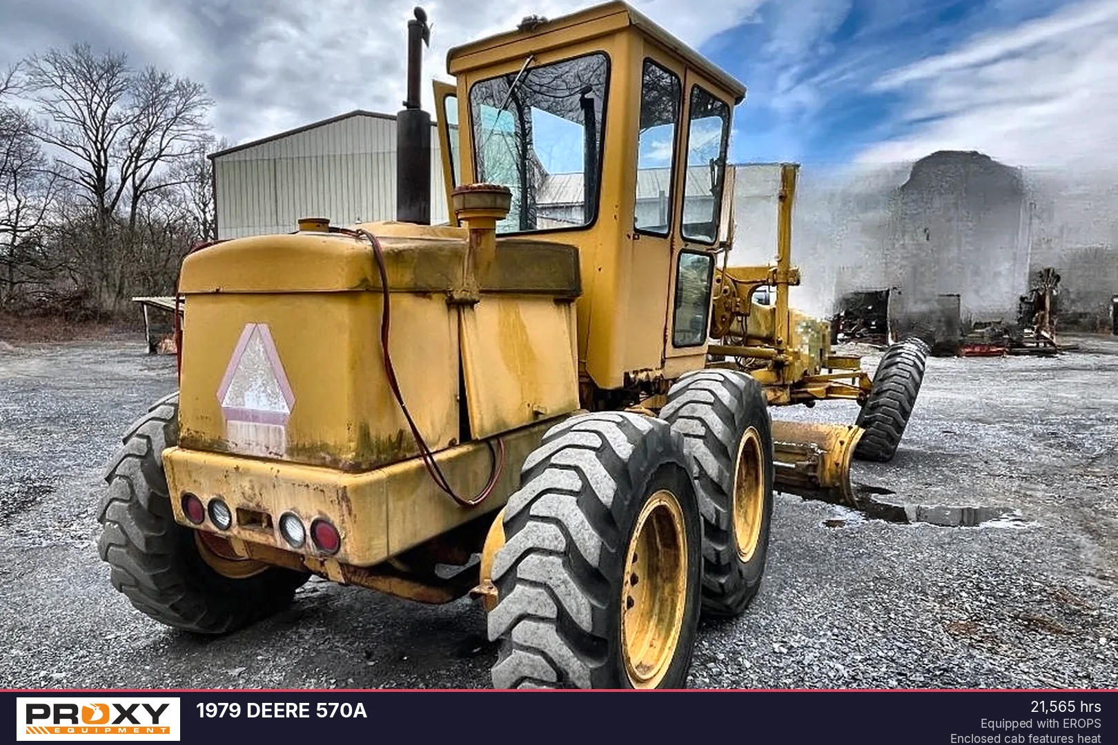 1979 DEERE 570A - view 3 of 35