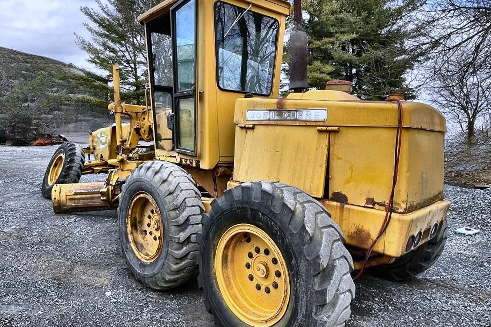 1979 DEERE 570A - view 12 of 35