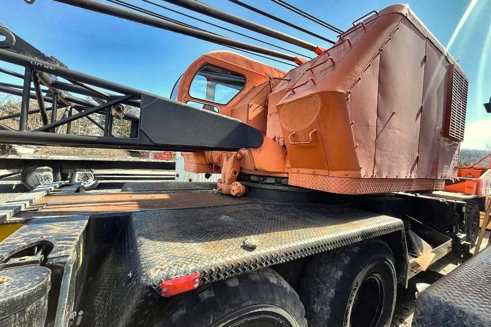 1967 P & H 650A-TC 50-Ton Crane - view 14 of 31