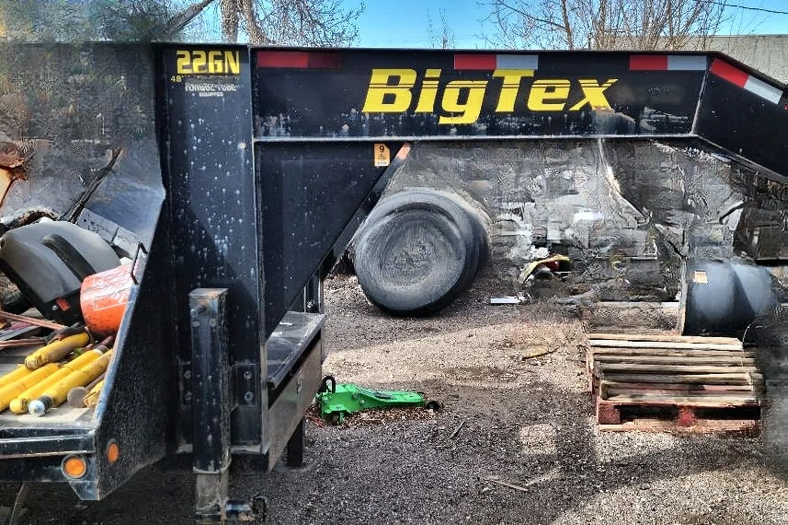 2012 BIG TEX 22GN 35 - view 9 of 21