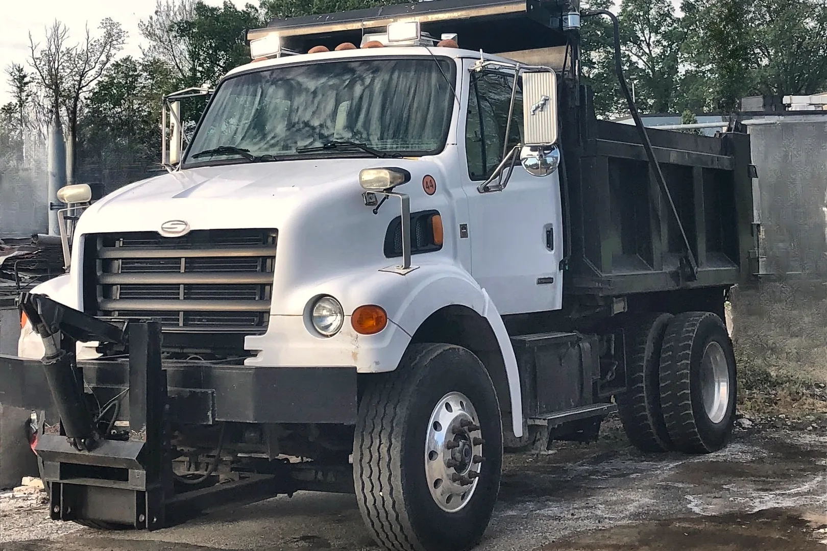 2000 STERLING L-Series Dump Truck - view 7 of 29