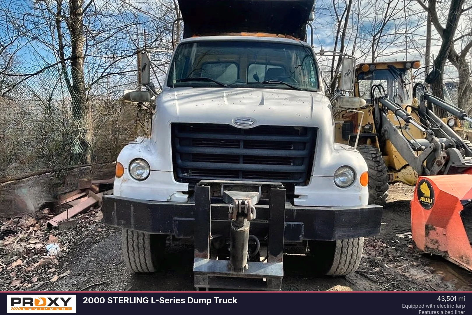 2000 STERLING L-Series Dump Truck - view 4 of 29