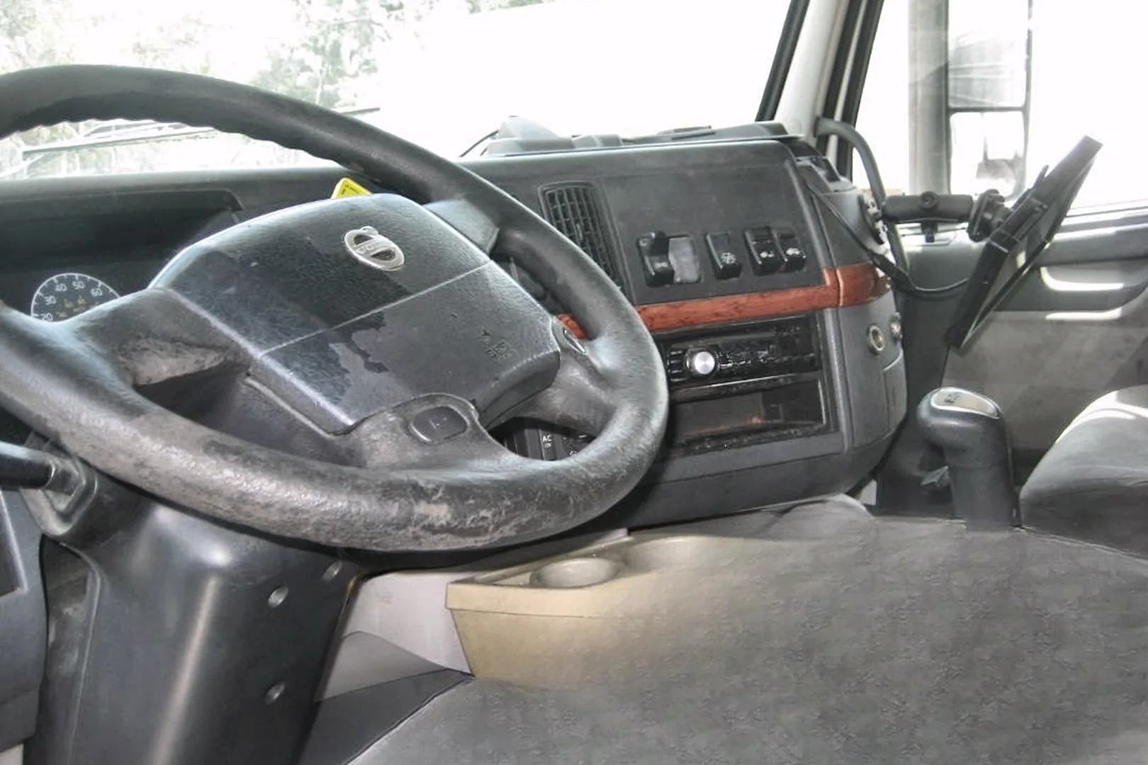 2008 VOLVO VLN - view 10 of 12