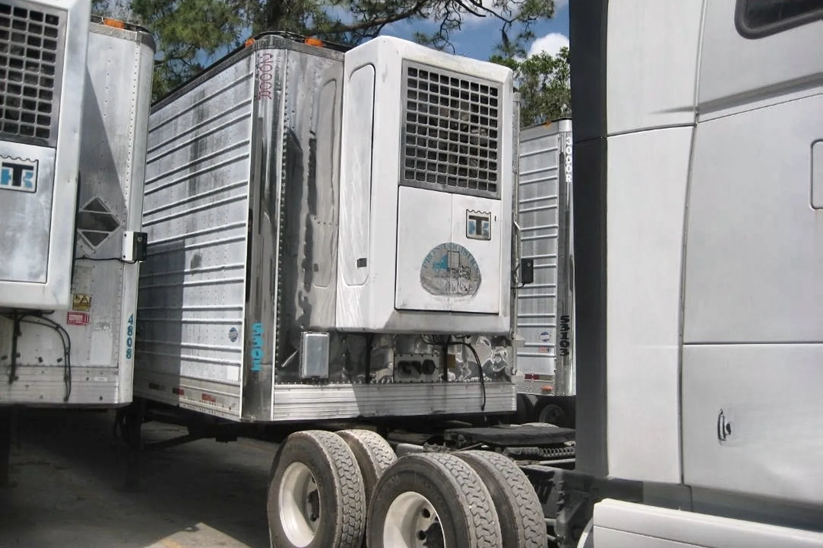 1995 UTILITY 53x102 - view 7 of 11