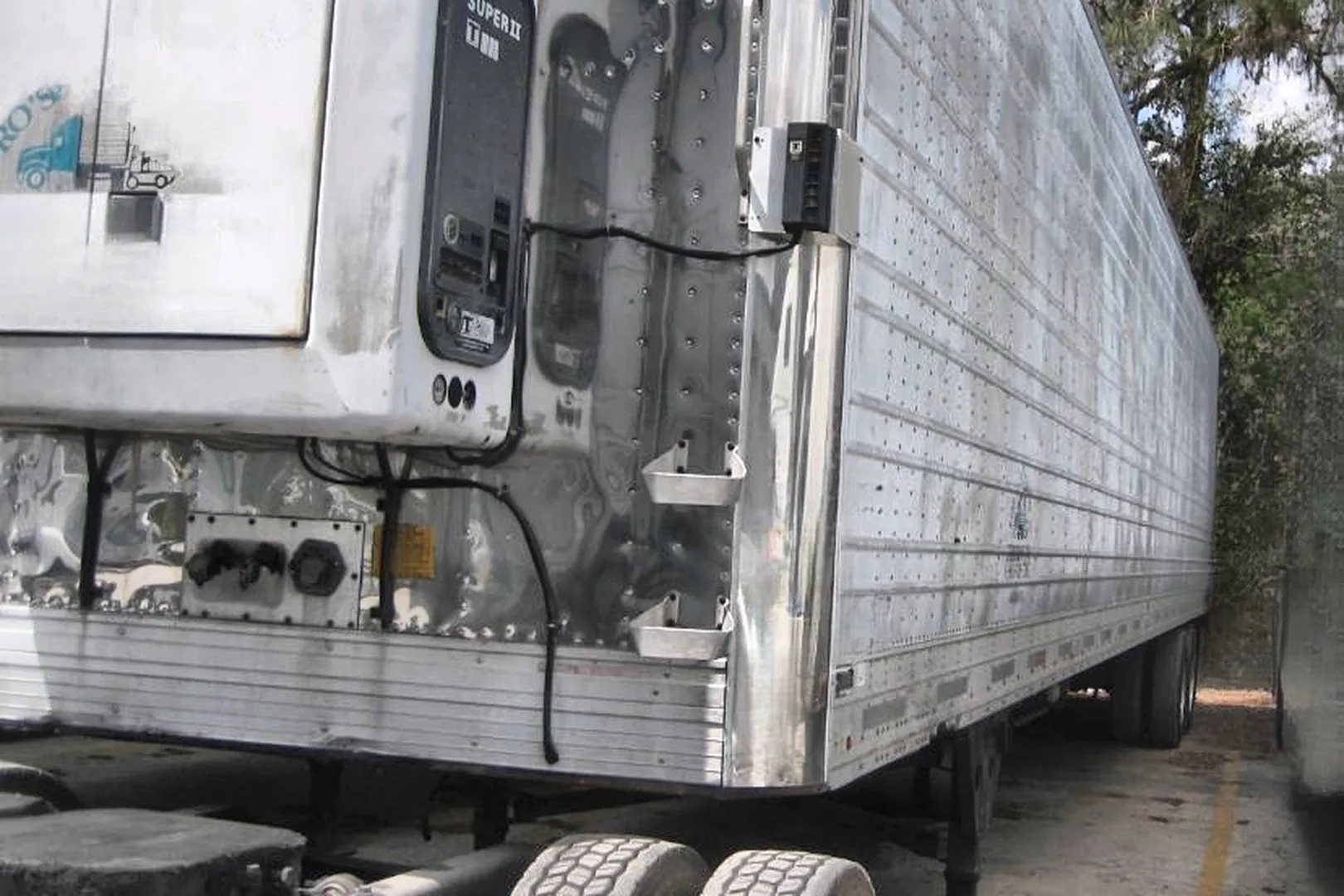 1995 UTILITY 53x102 - view 10 of 11