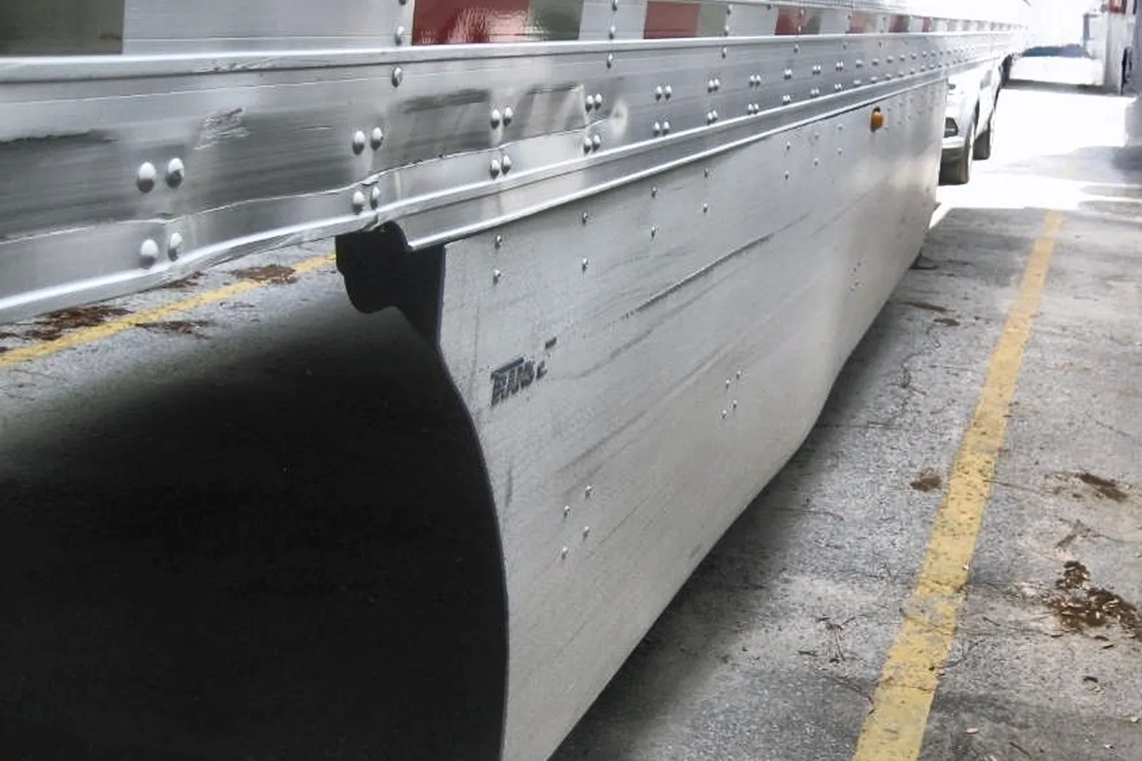 2007 UTILITY 53x102 - view 11 of 11