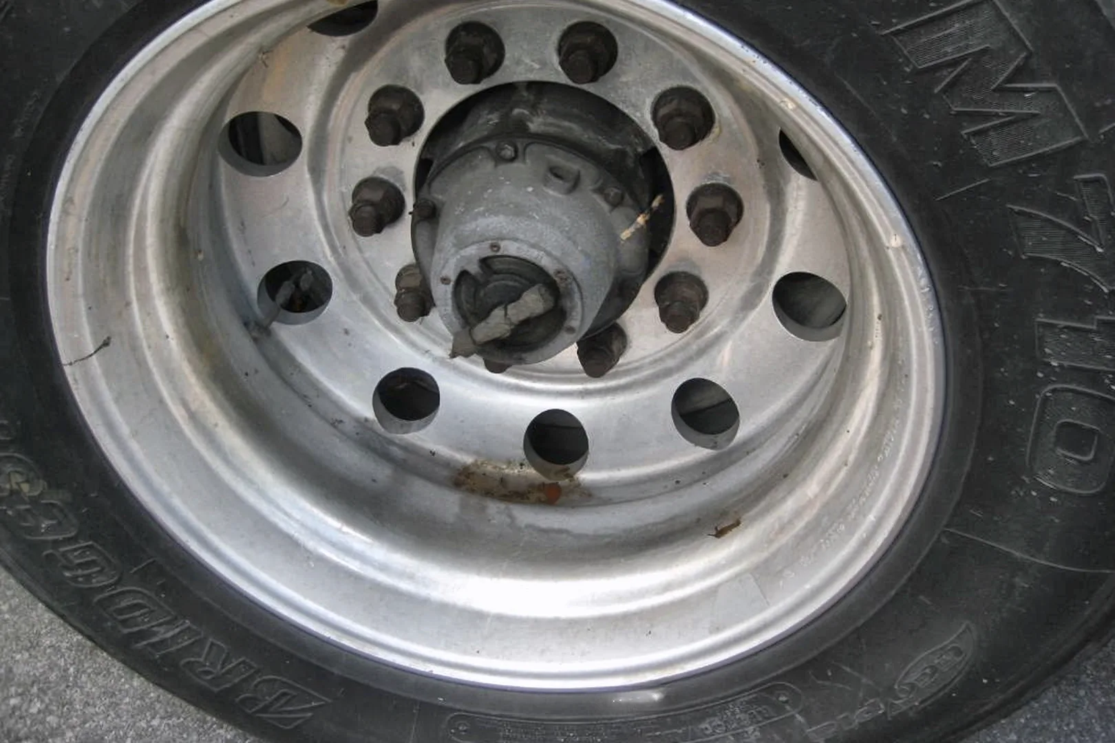 2007 UTILITY 53x102 - view 9 of 11