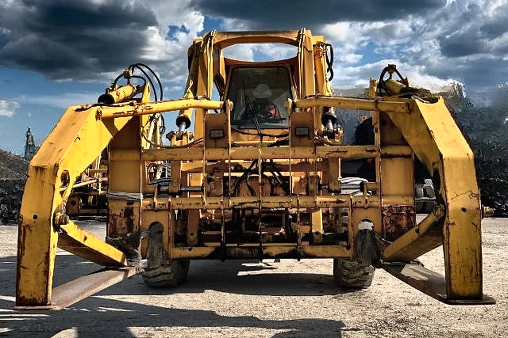 1997 PETTIBONE Cary Lift 204-G - view 13 of 14