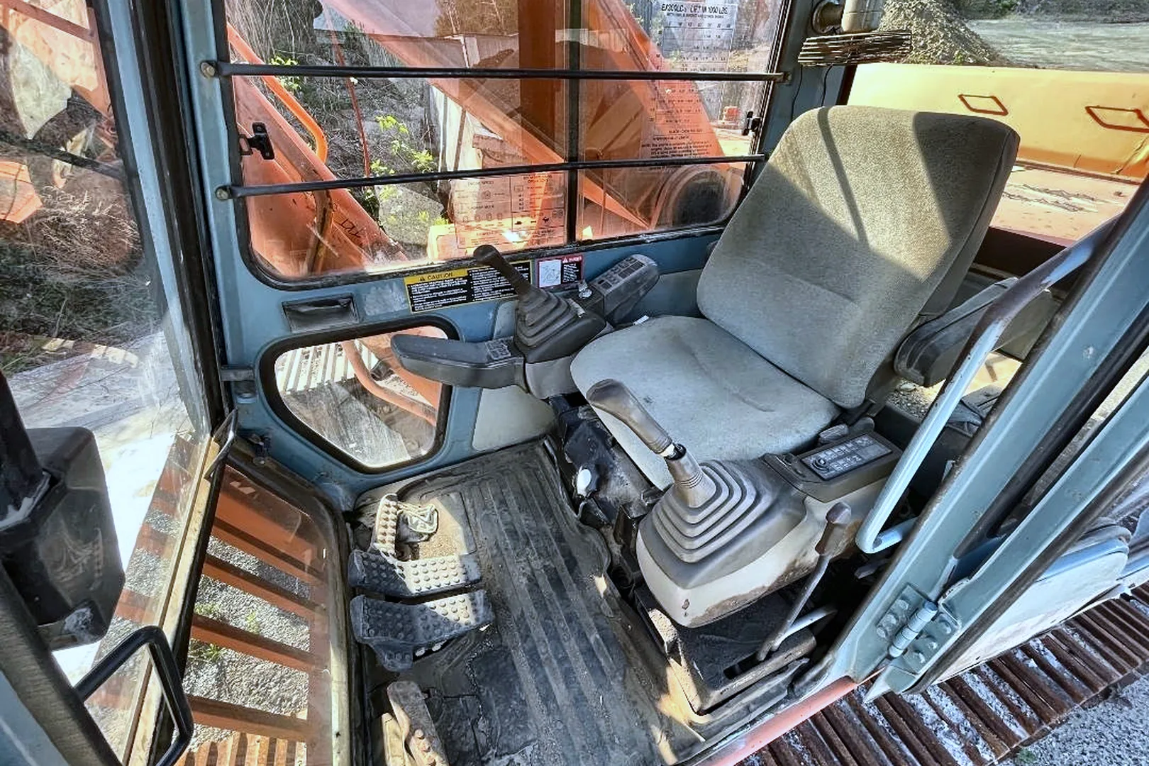 1994 HITACHI EX300 LC-3 - view 14 of 35