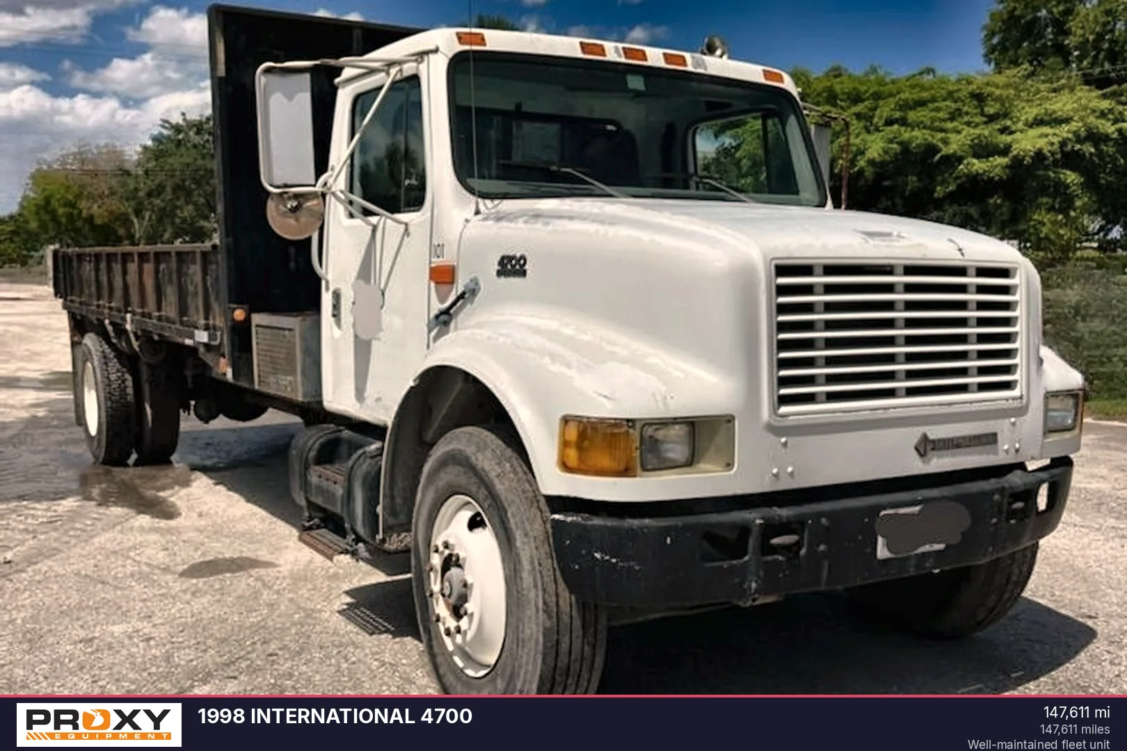 1998 INTERNATIONAL 4700 - view 1 of 13
