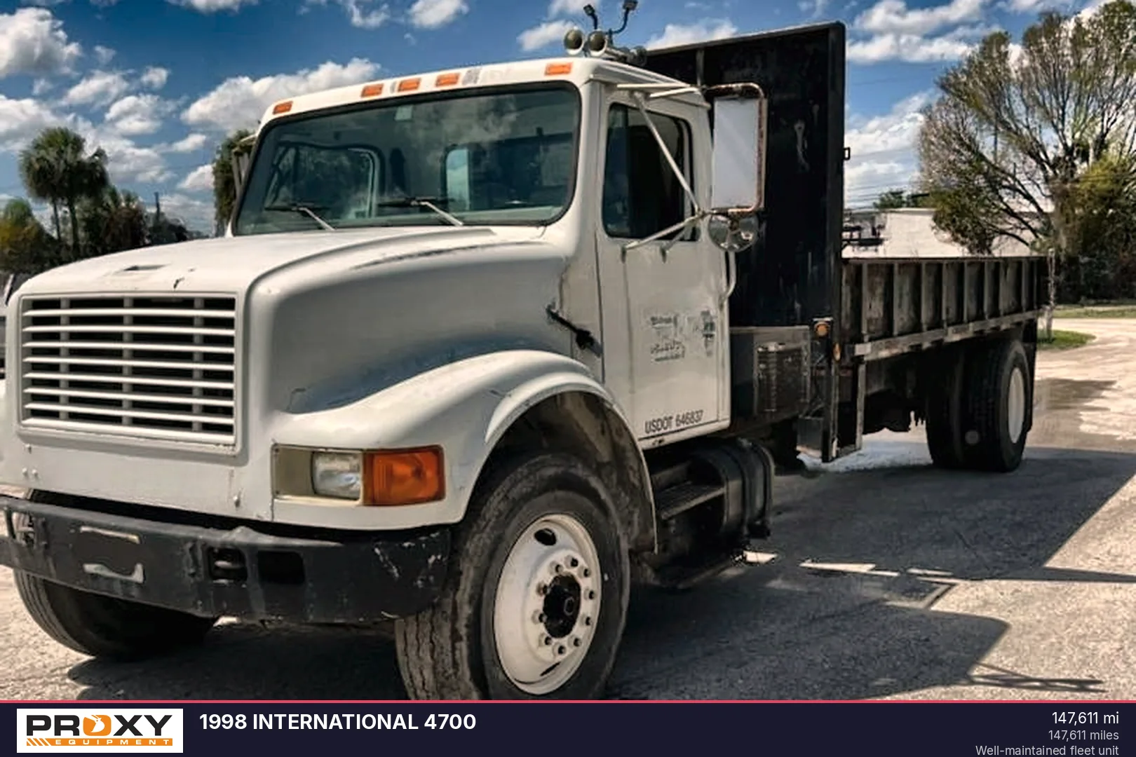 1998 INTERNATIONAL 4700 - view 2 of 13