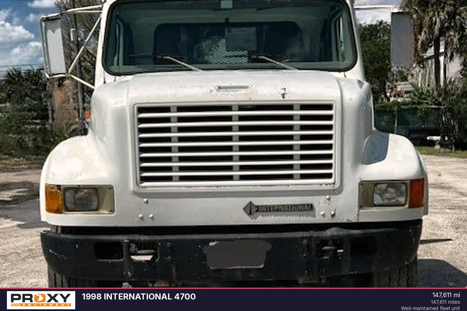 1998 INTERNATIONAL 4700 - view 4 of 13