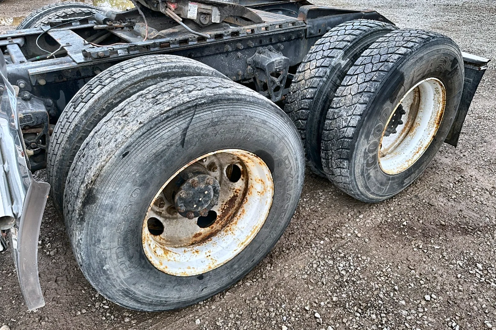 1996 VOLVO WG - view 17 of 33