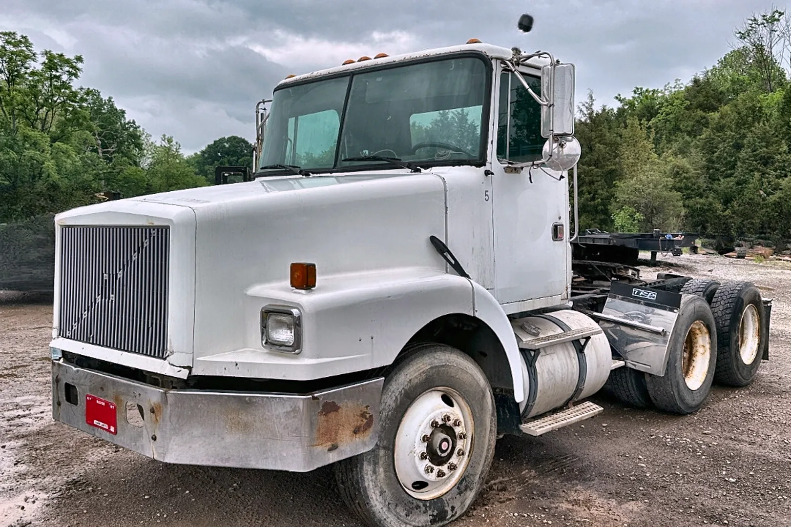 1996 VOLVO WG - view 7 of 33