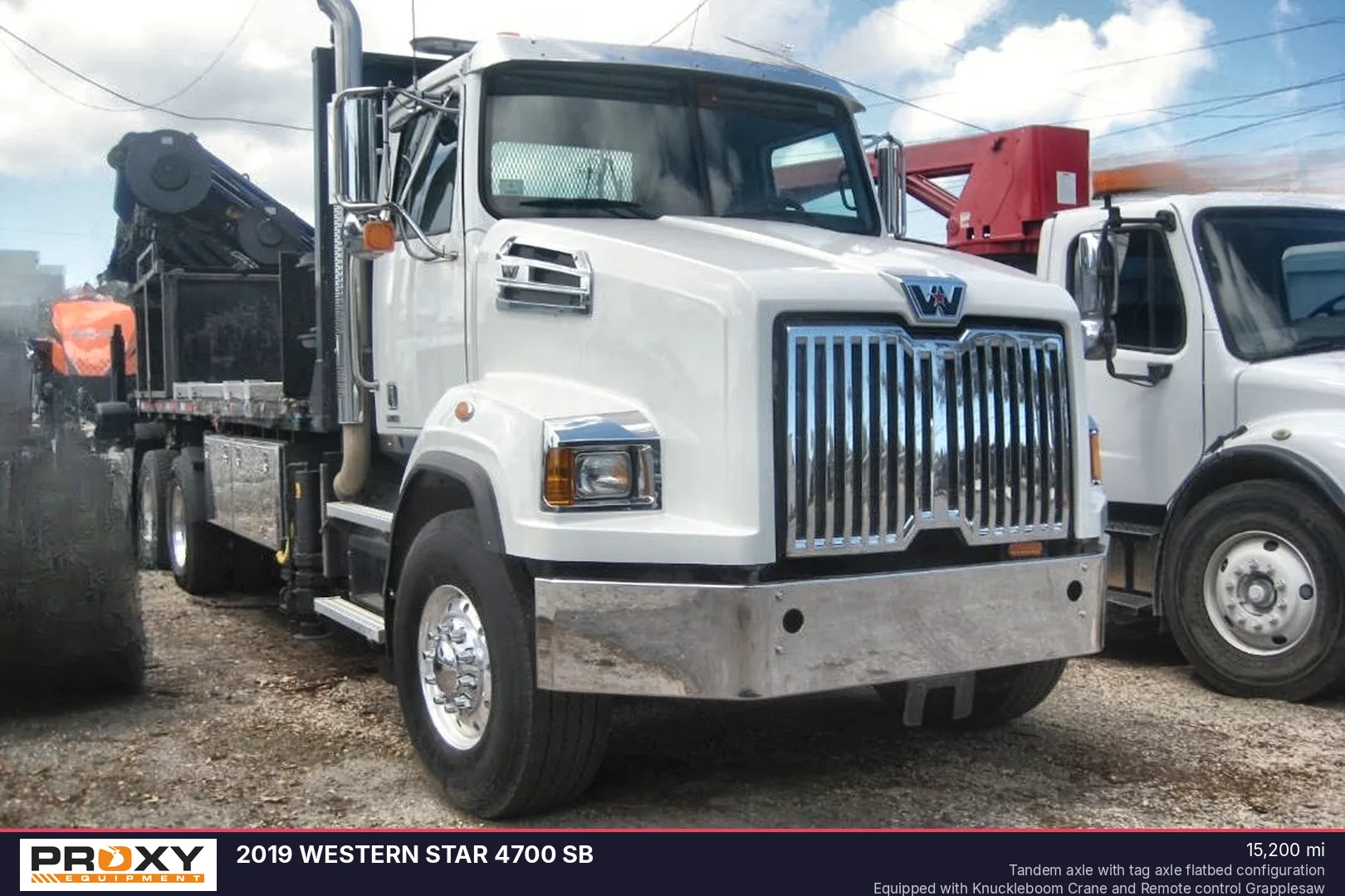2019 WESTERN STAR 4700 SB - view 2 of 17