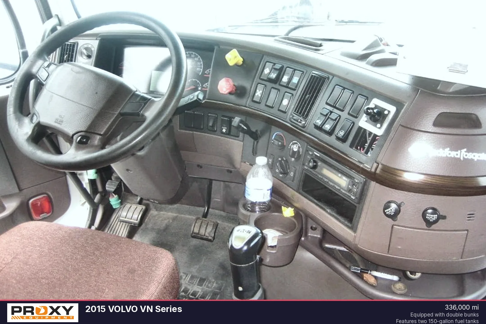 2015 VOLVO VN Series - view 4 of 12